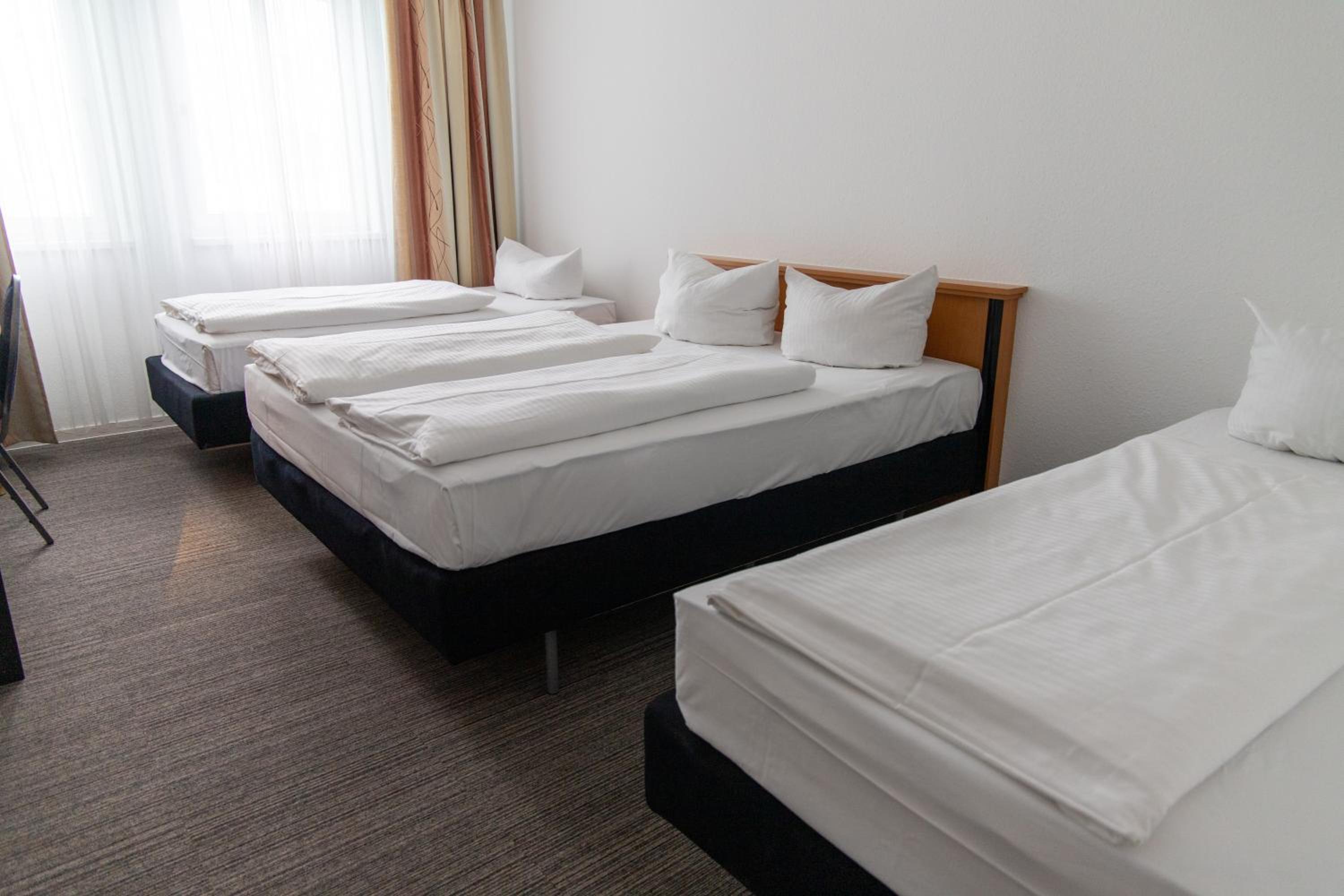 Quadruple Room - Photo 4