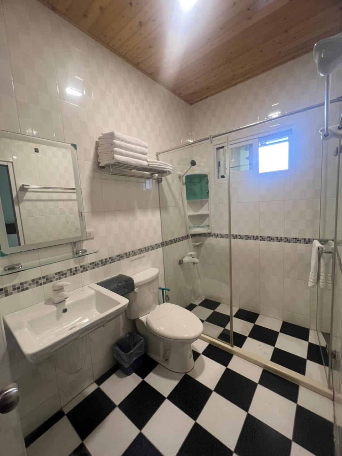 Quadruple Room with Balcony photo 2