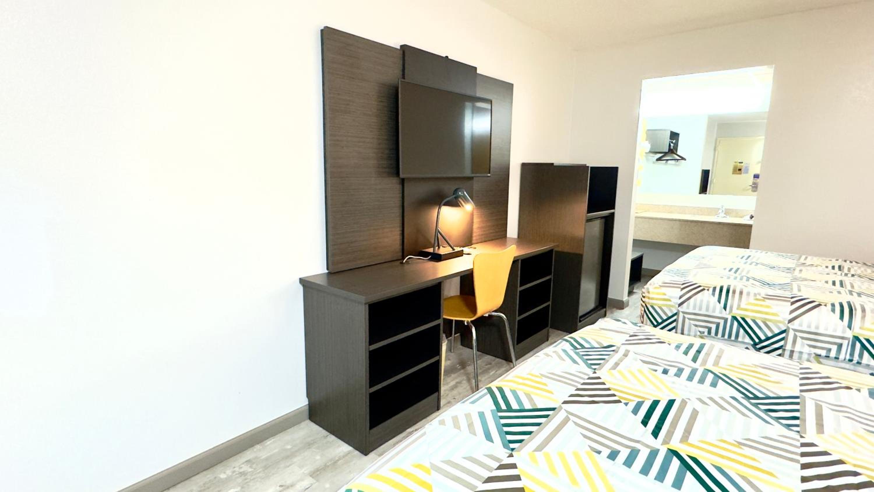 Quadruple Room - Non-Smoking photo 1