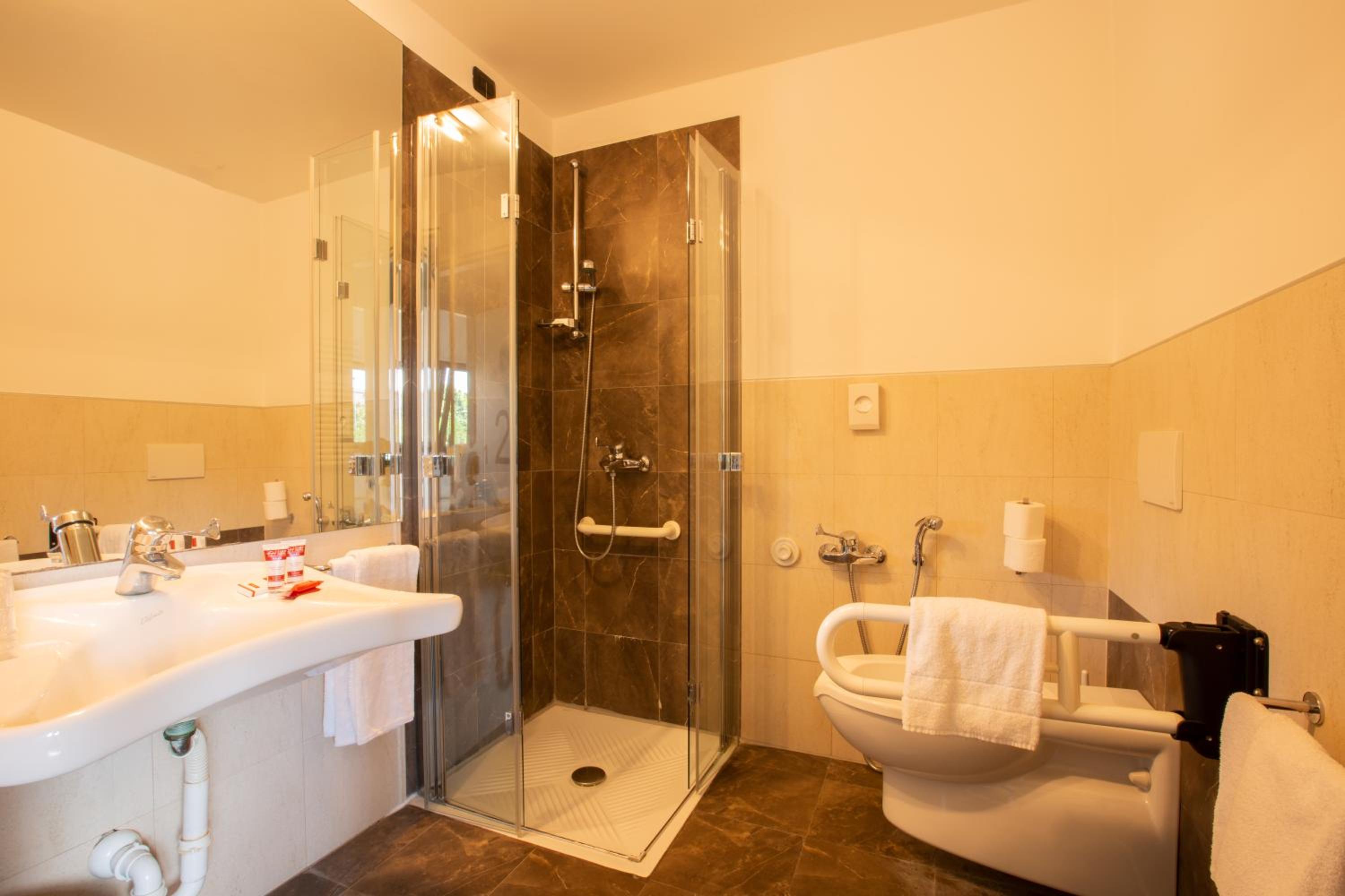 Triple Room with Disability Access photo 2