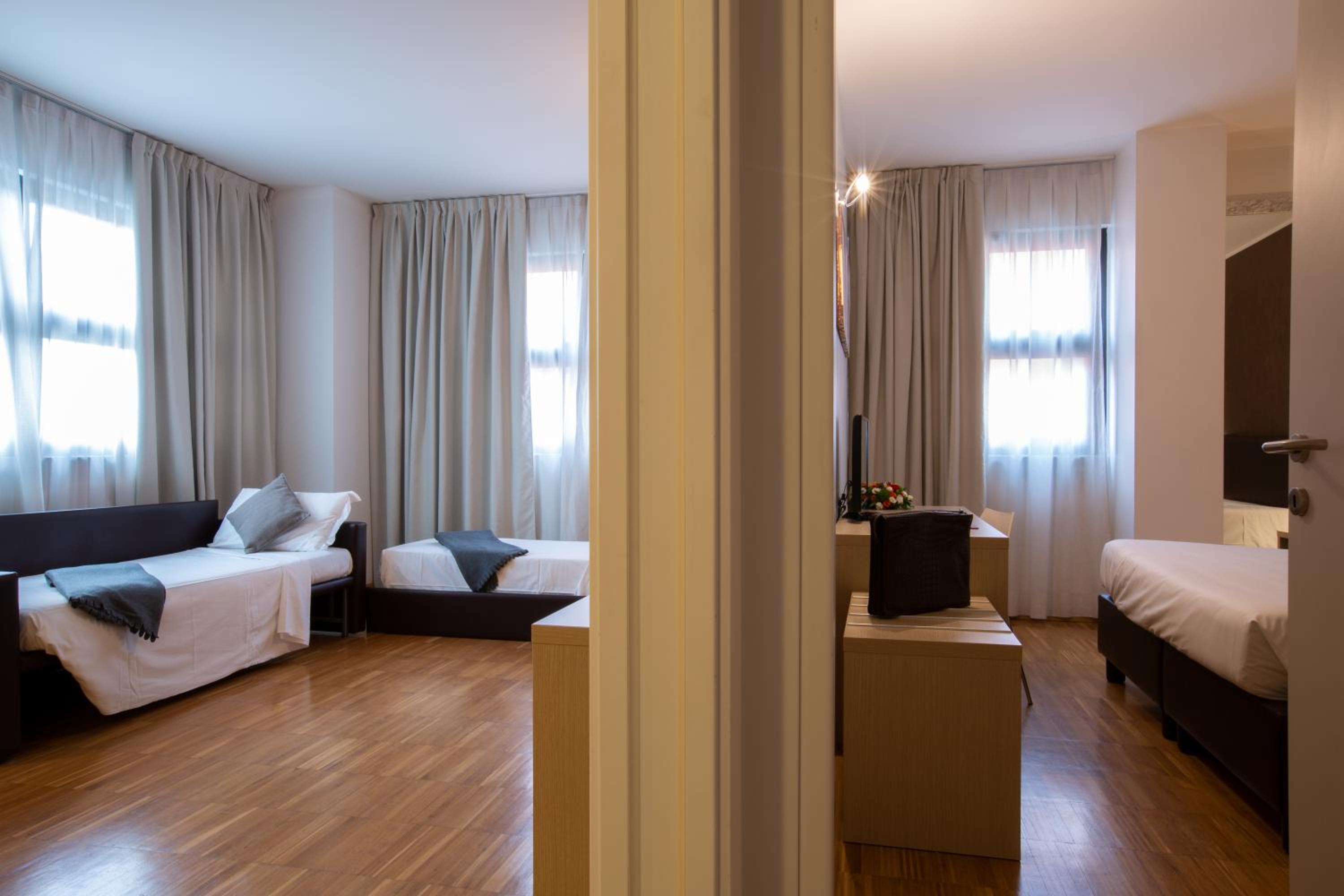 One-Bedroom Apartment - Photo 3
