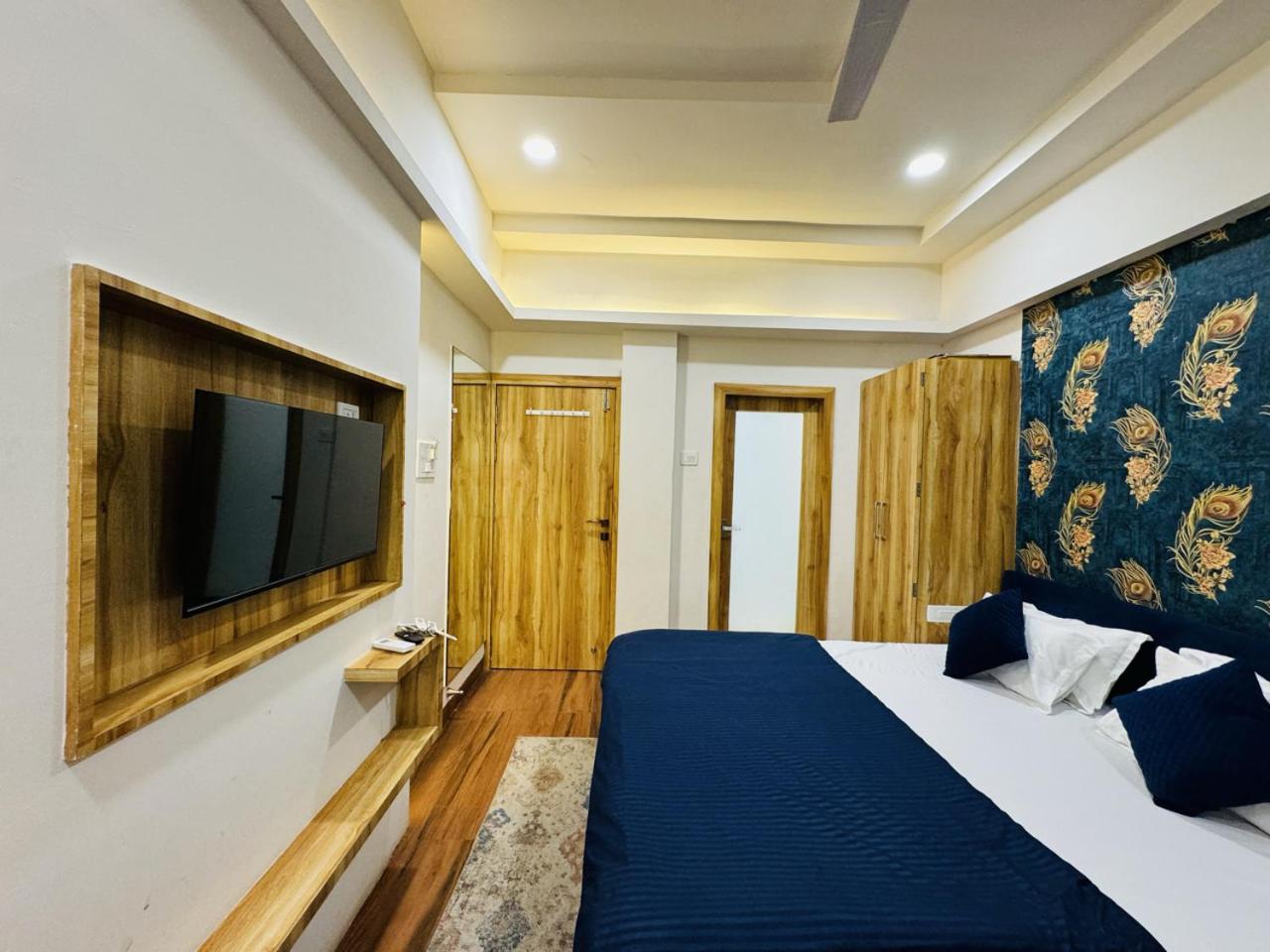 Deluxe Double Room photo 2