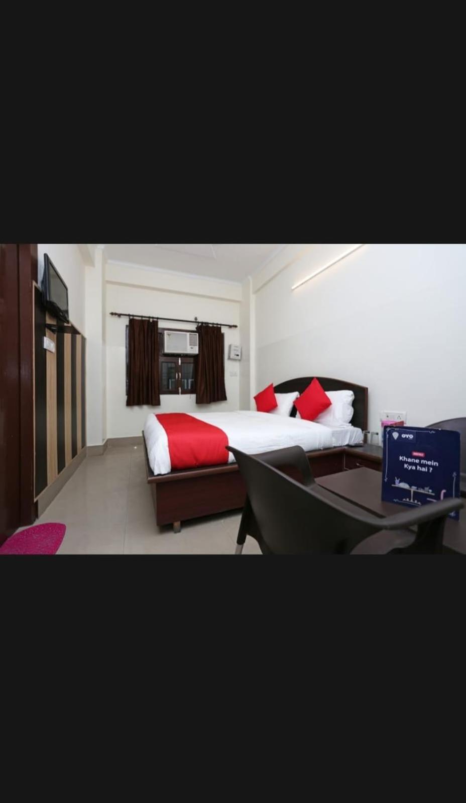 Deluxe Double Room (2 Adults + 1 Child) photo 3