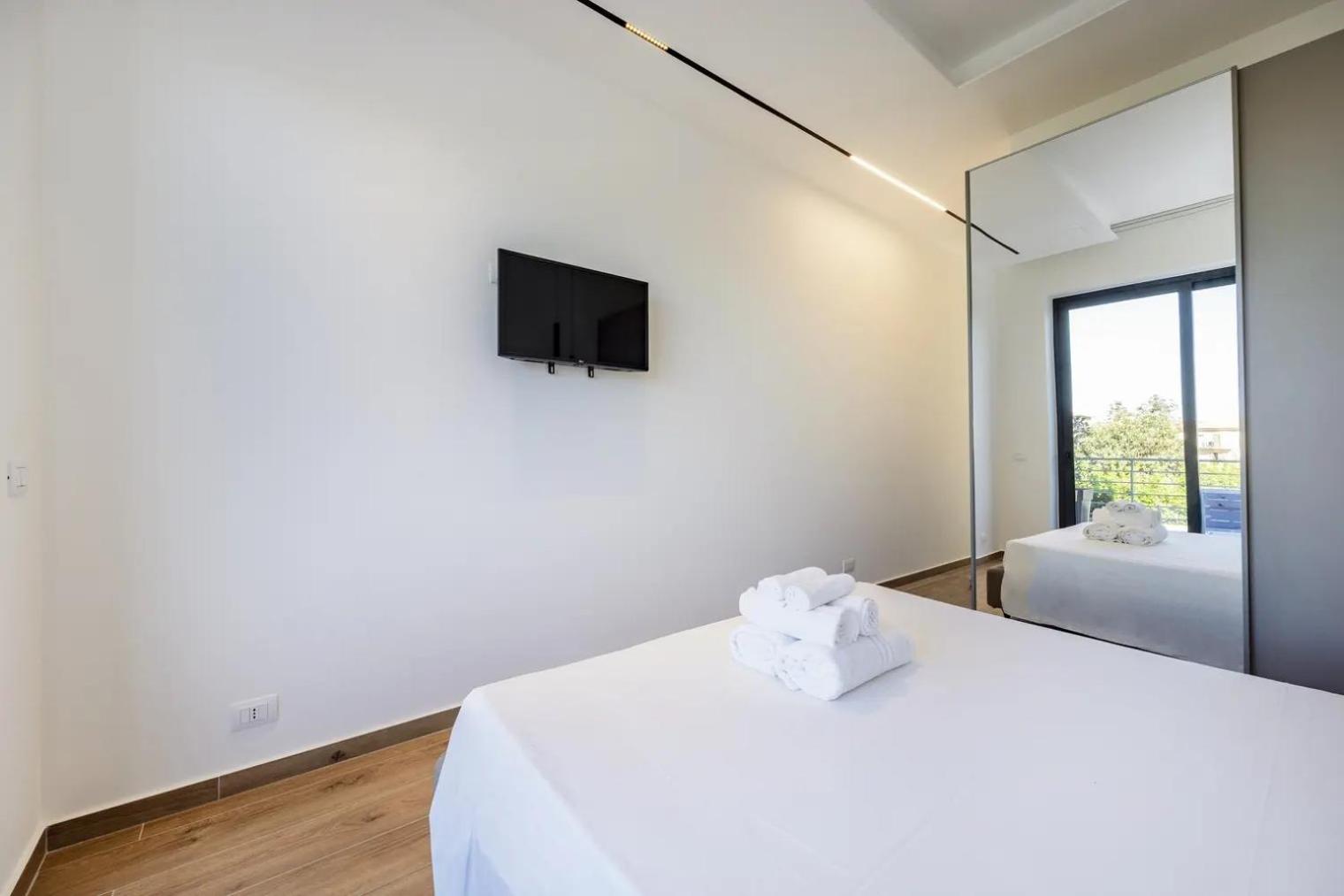 Apartment with Terrace photo 3