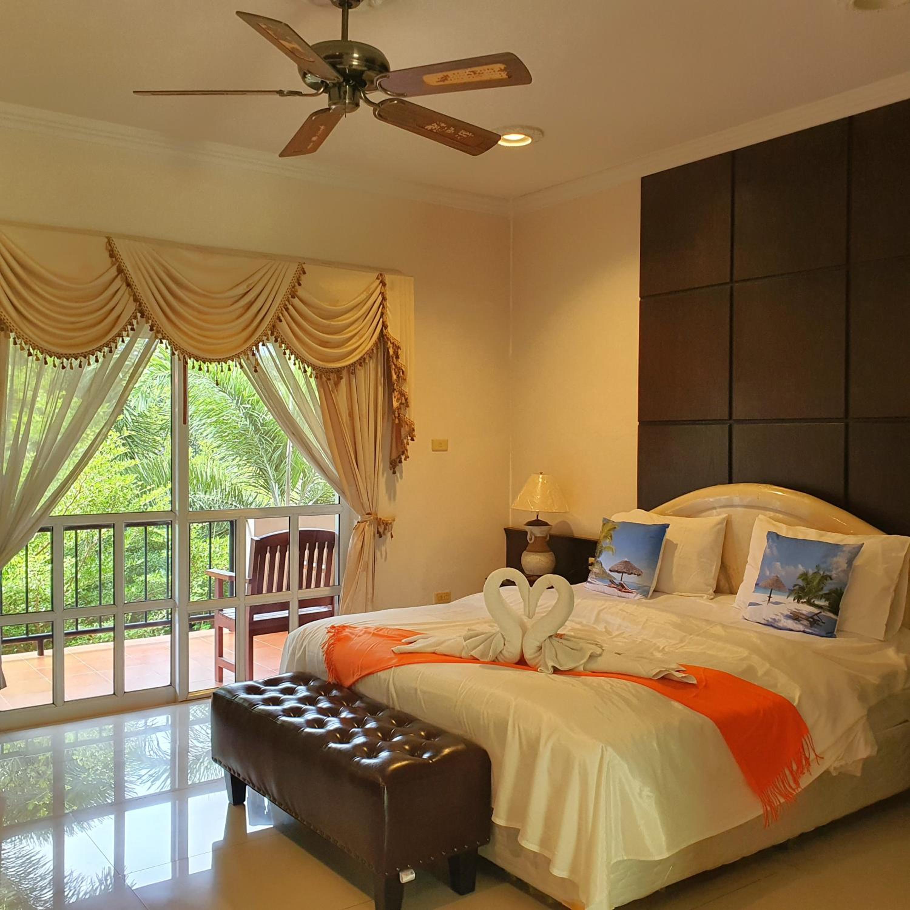 Deluxe Double Room - Photo 1