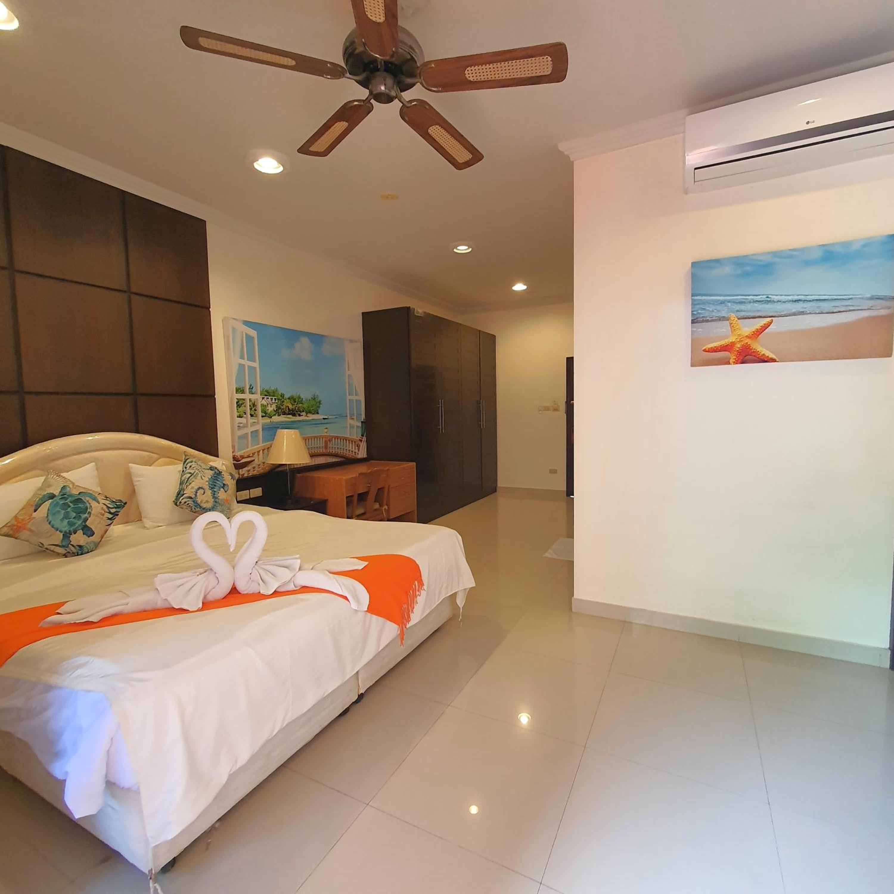 Deluxe Double Room - Photo 15