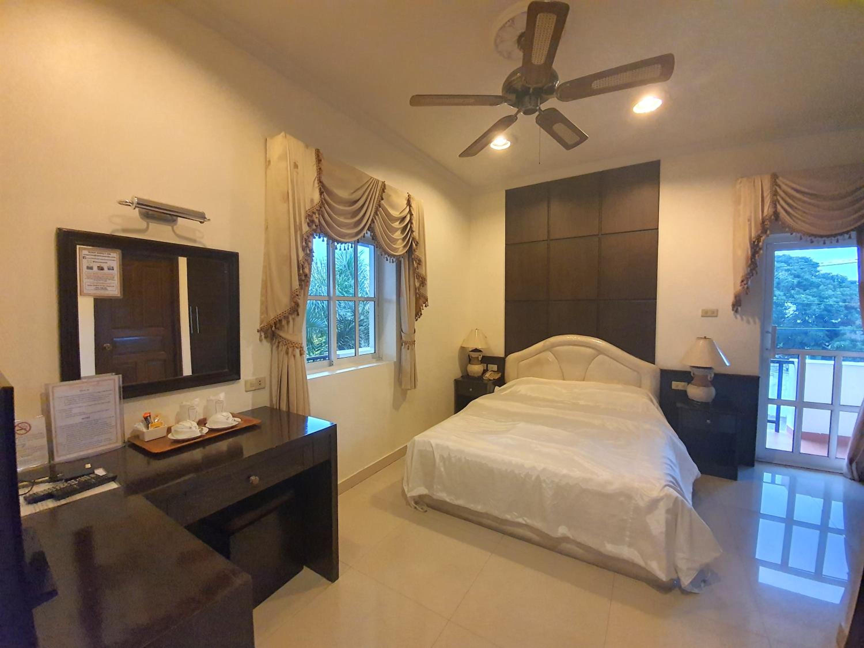 Superior Double Room - Photo 1