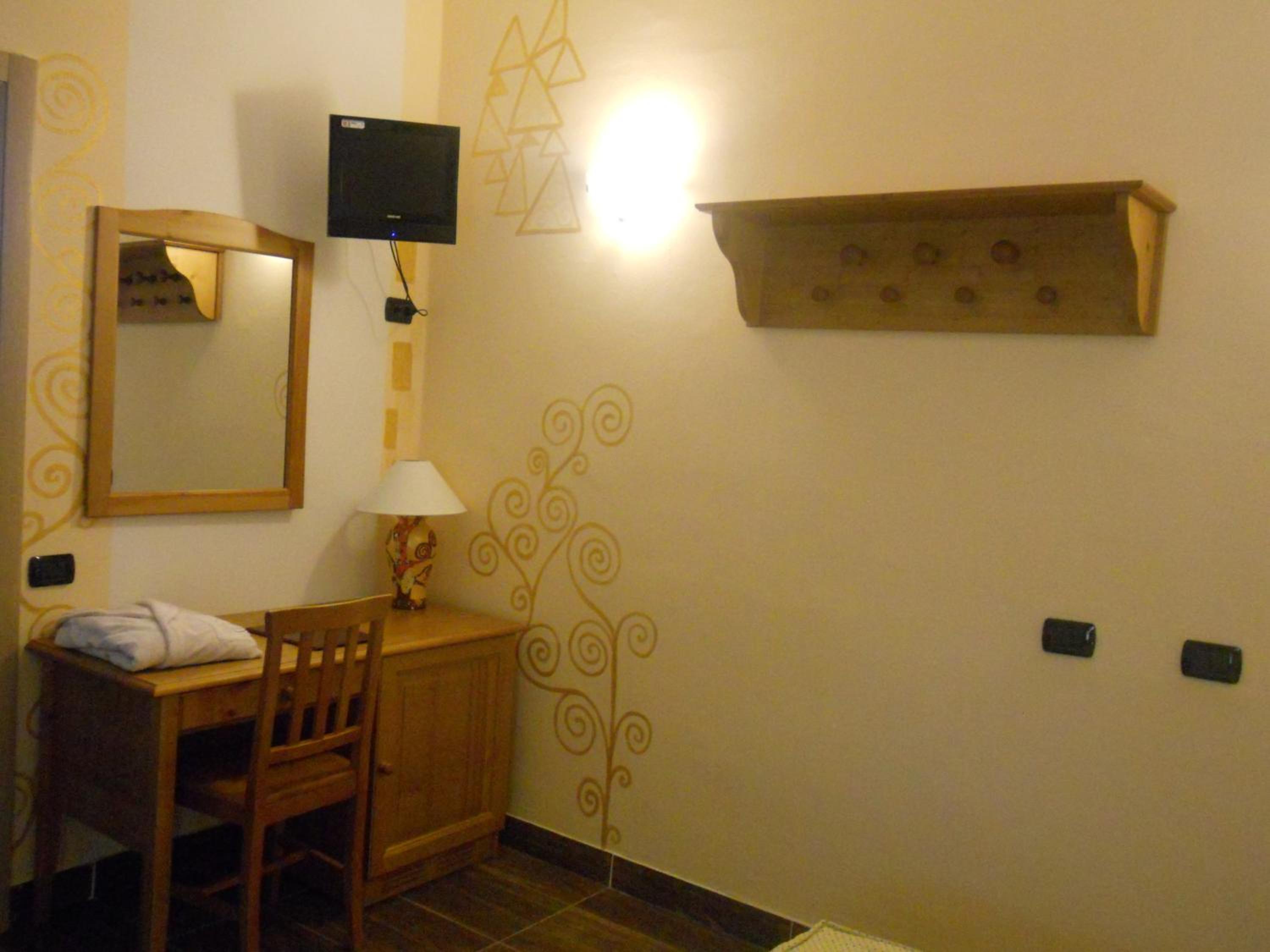 Double or Twin Room photo 2