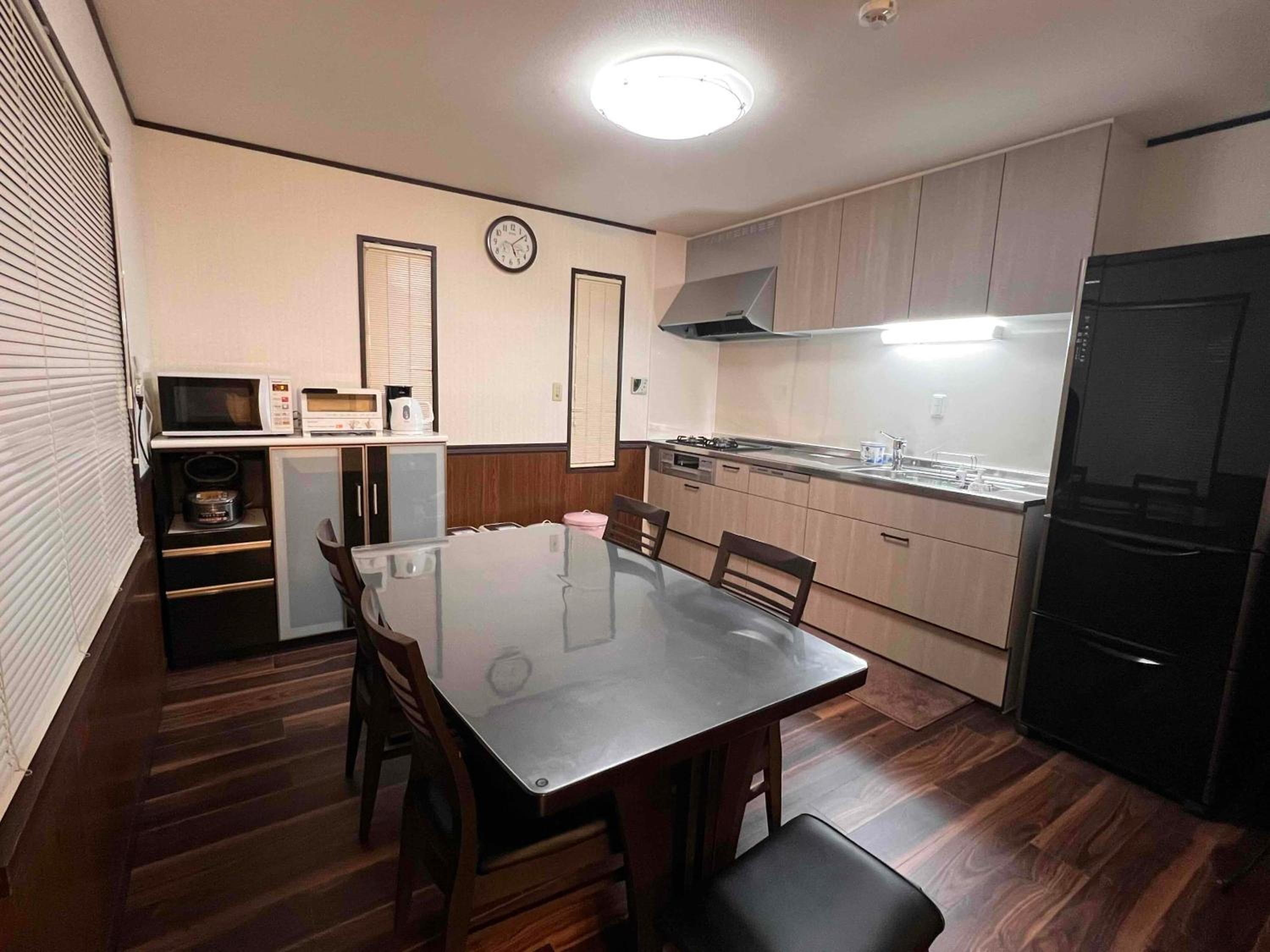 Three-Bedroom Chalet - Photo 15