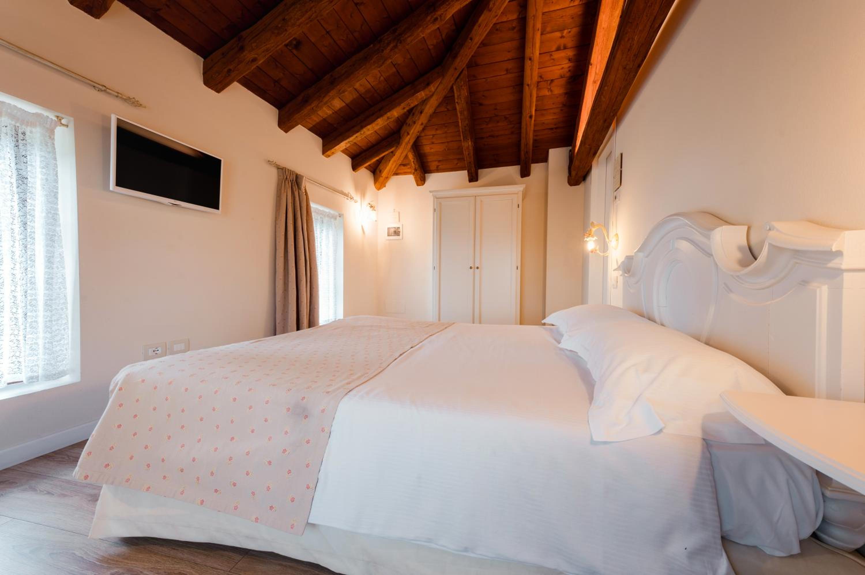 Double Room with Garden View photo 2