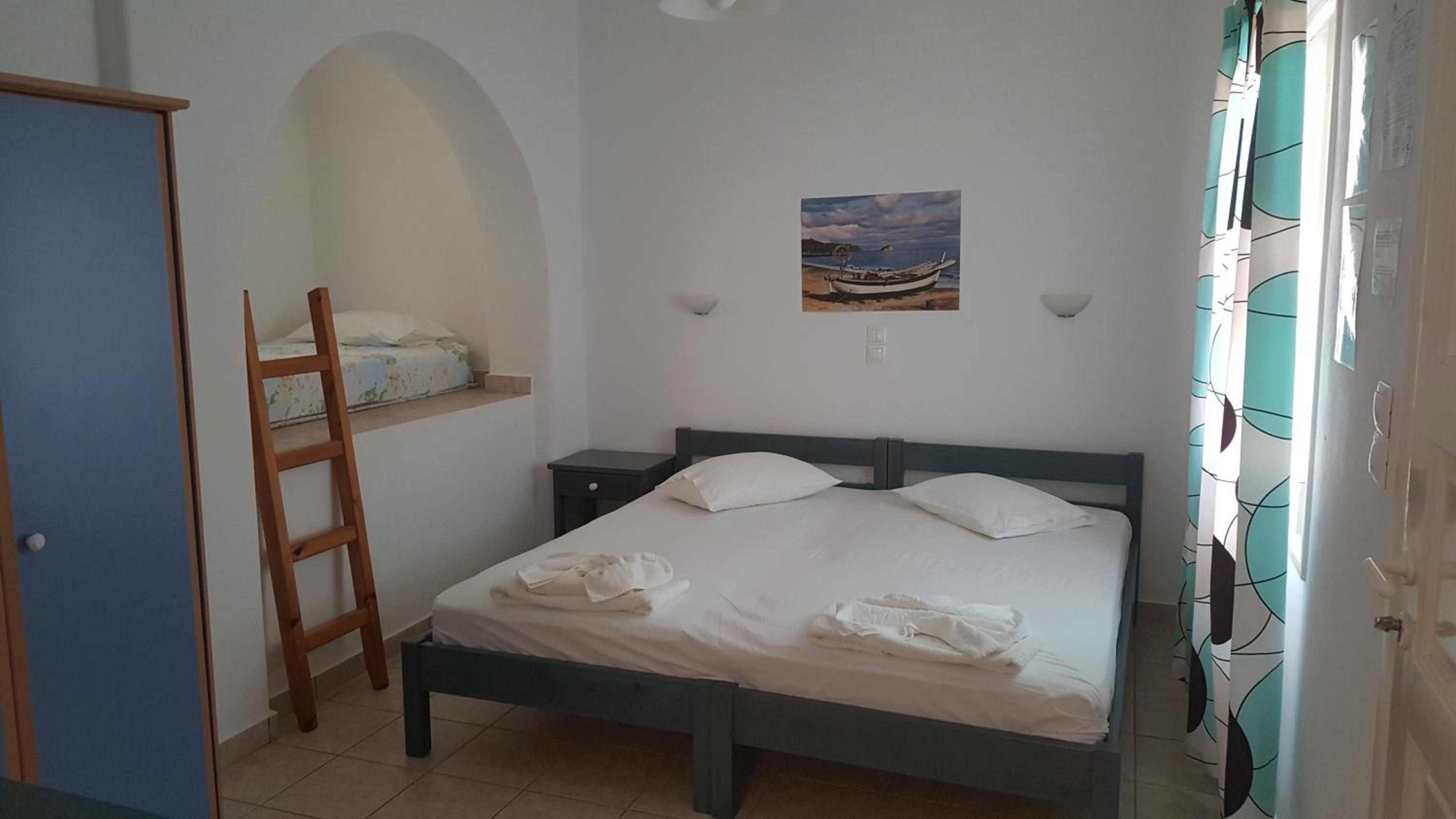 Double or Twin Room with Sea View upper floor - Photo 10