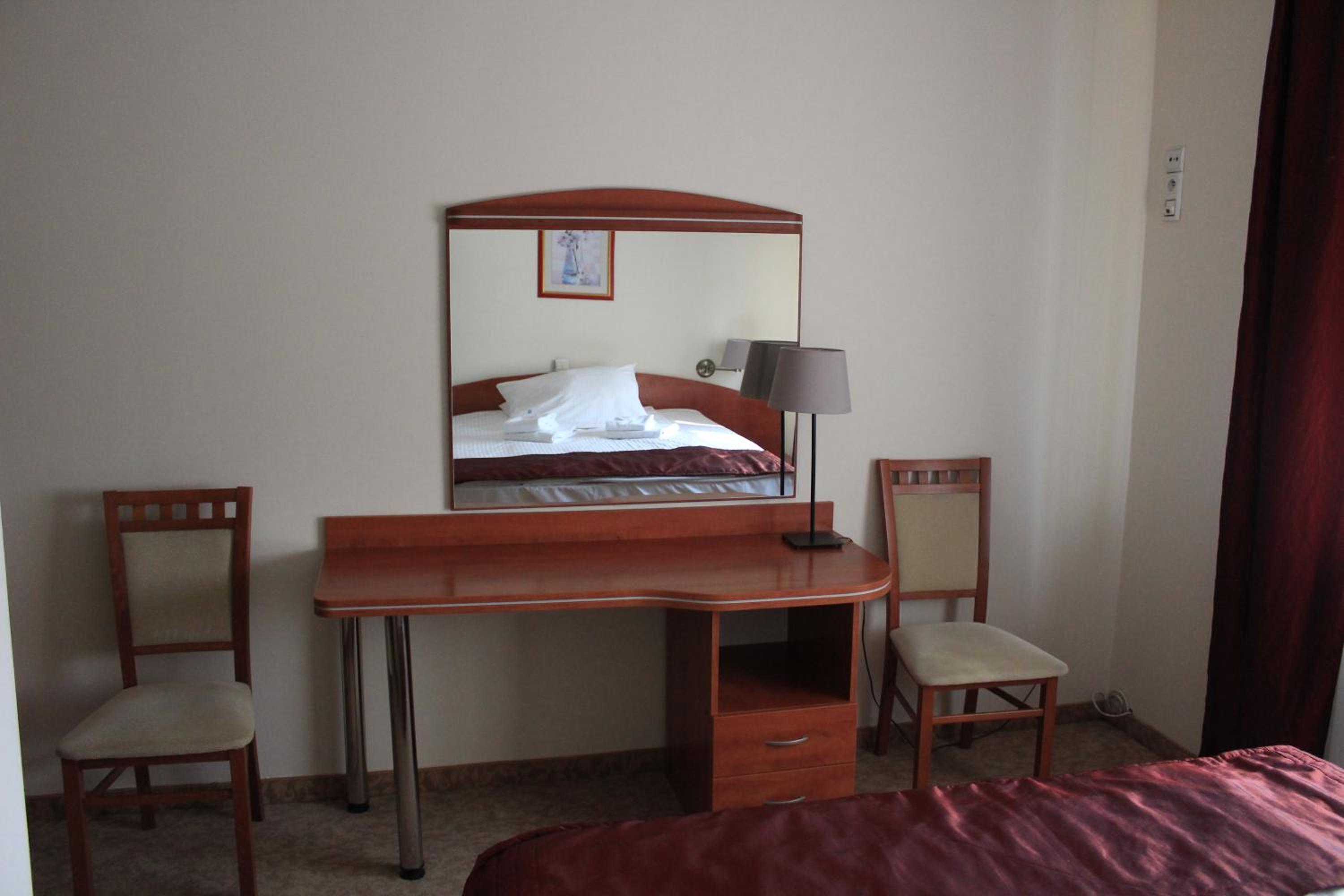 Suite Apartment - Photo 4