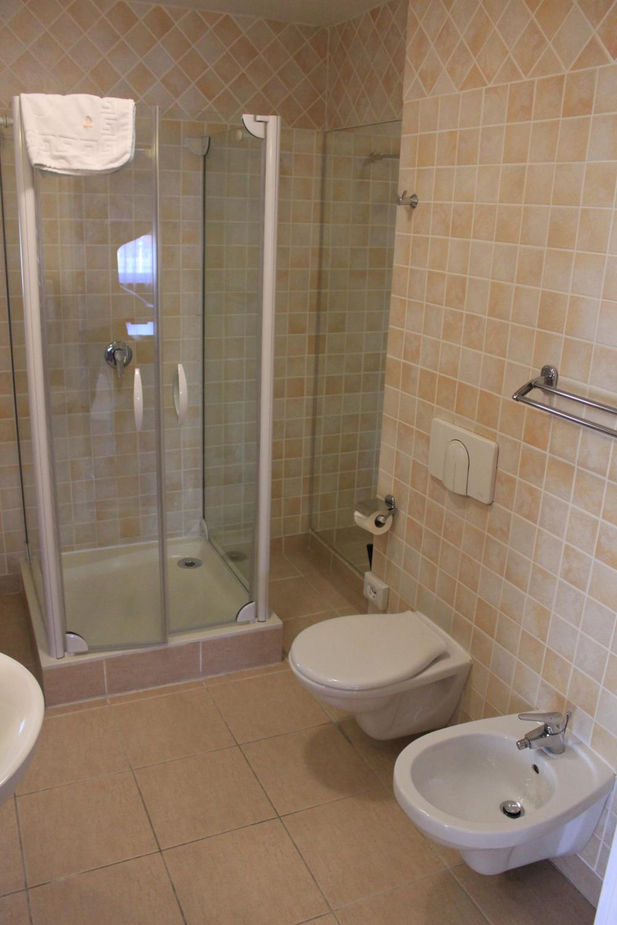 Suite Apartment - Photo 3