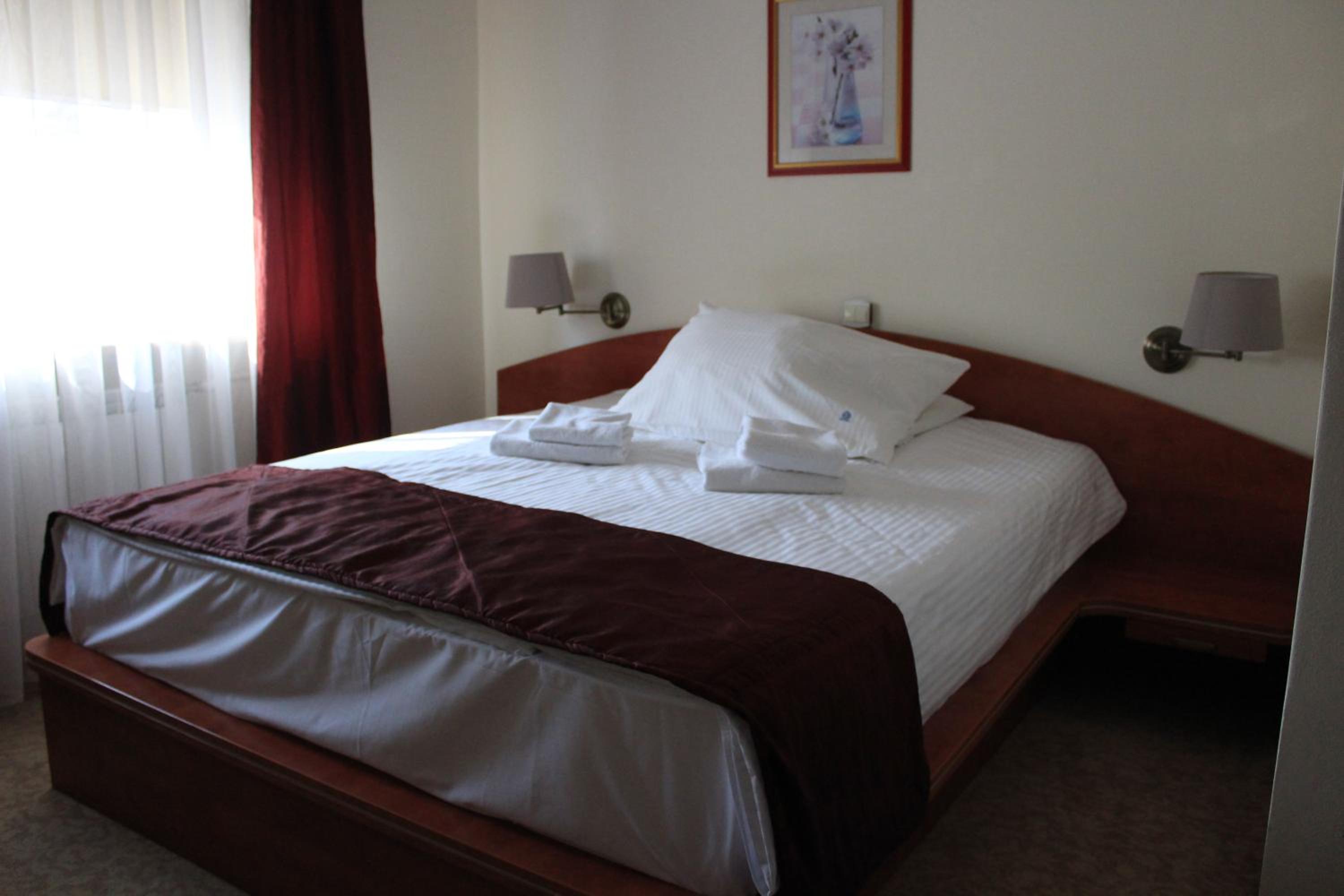 Suite Apartment - Photo 2