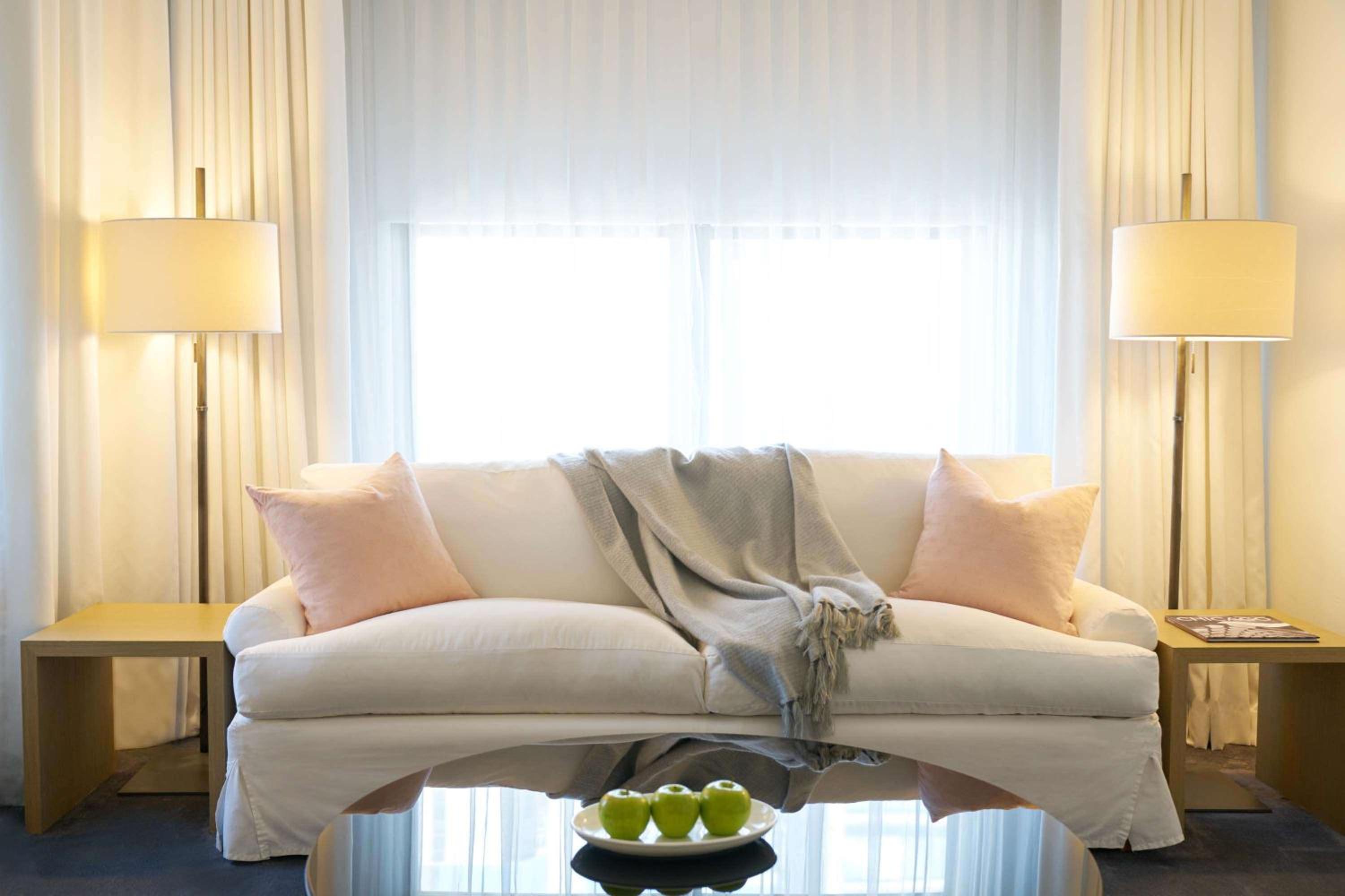 Junior King Suite With Sofa Bed