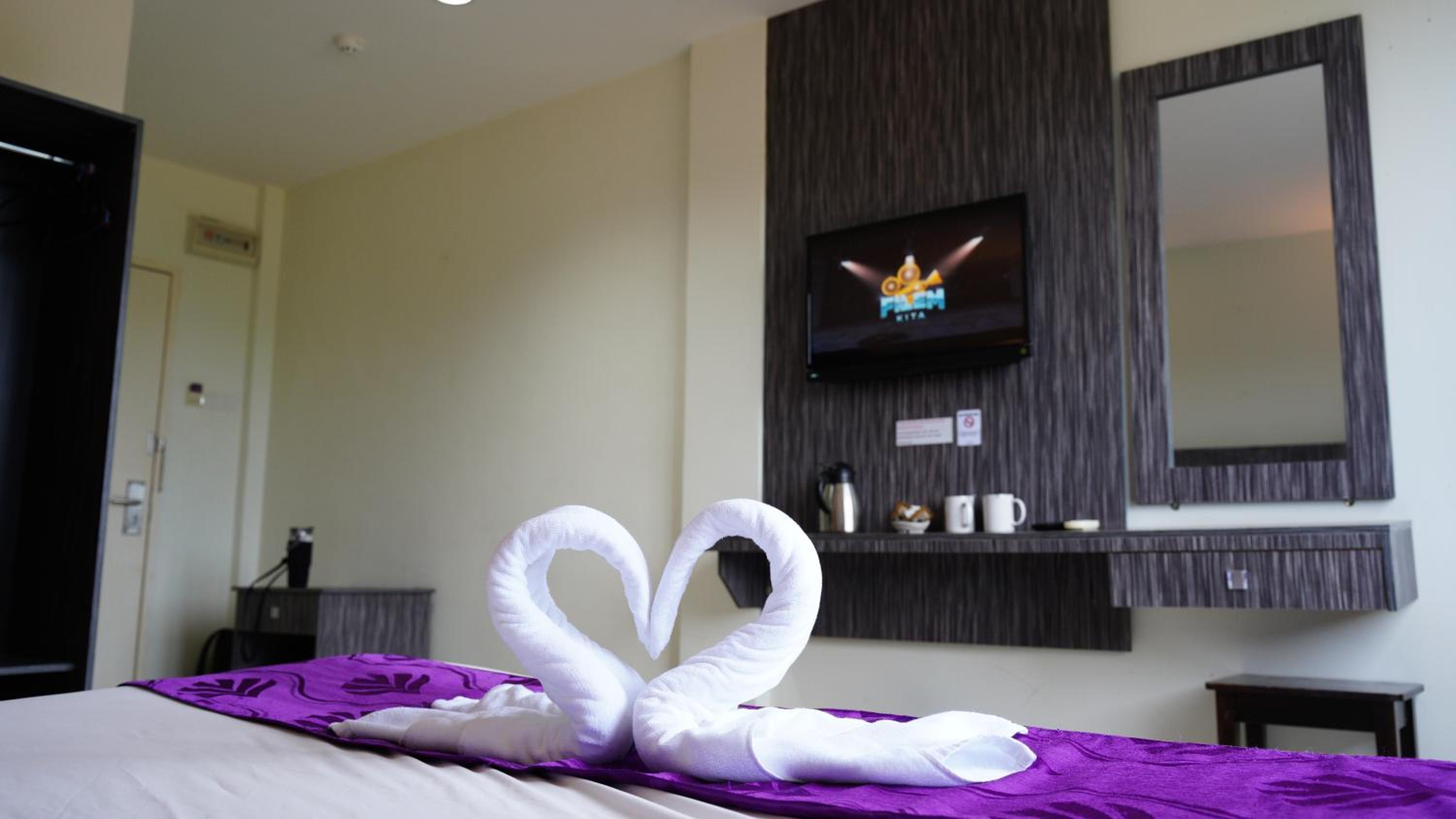 Deluxe Twin Room photo 3