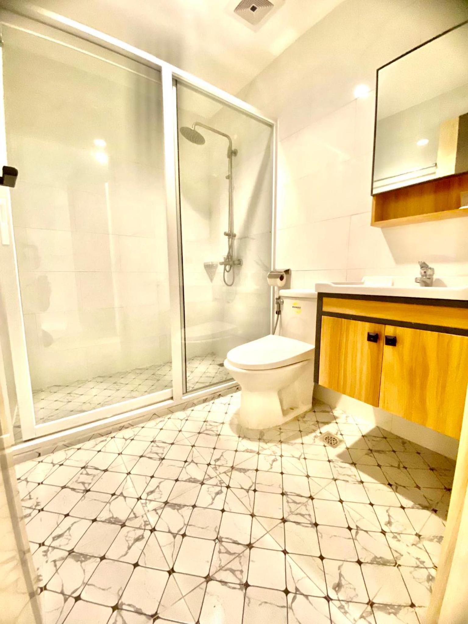 Premier Suite - Photo 11