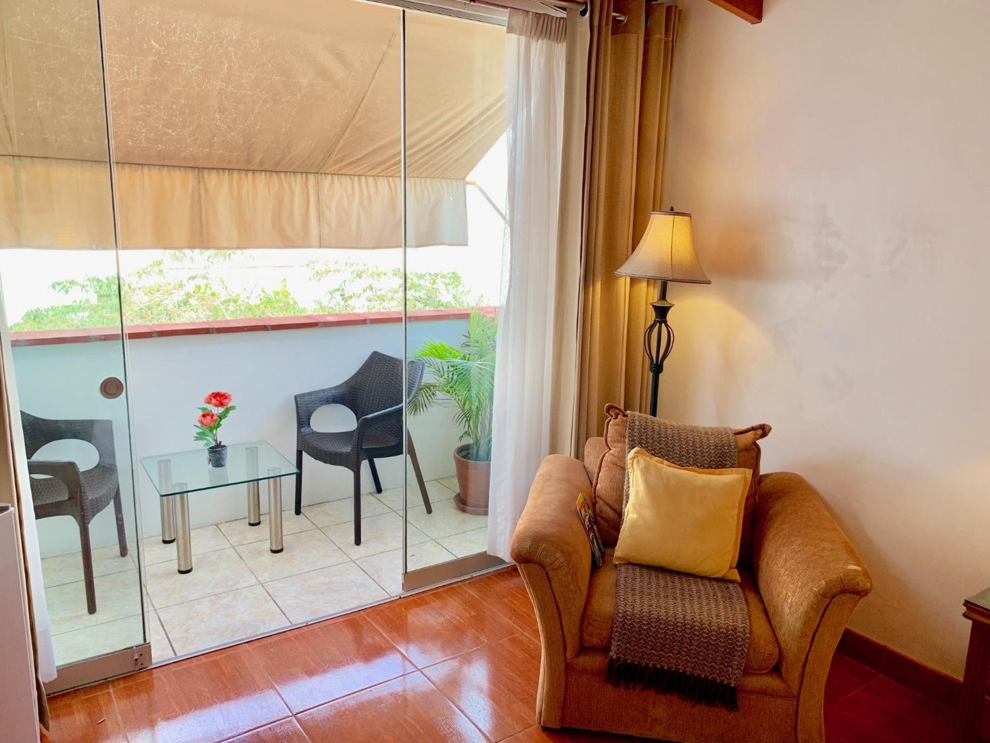 Junior Suite with Garden View - Photo 8