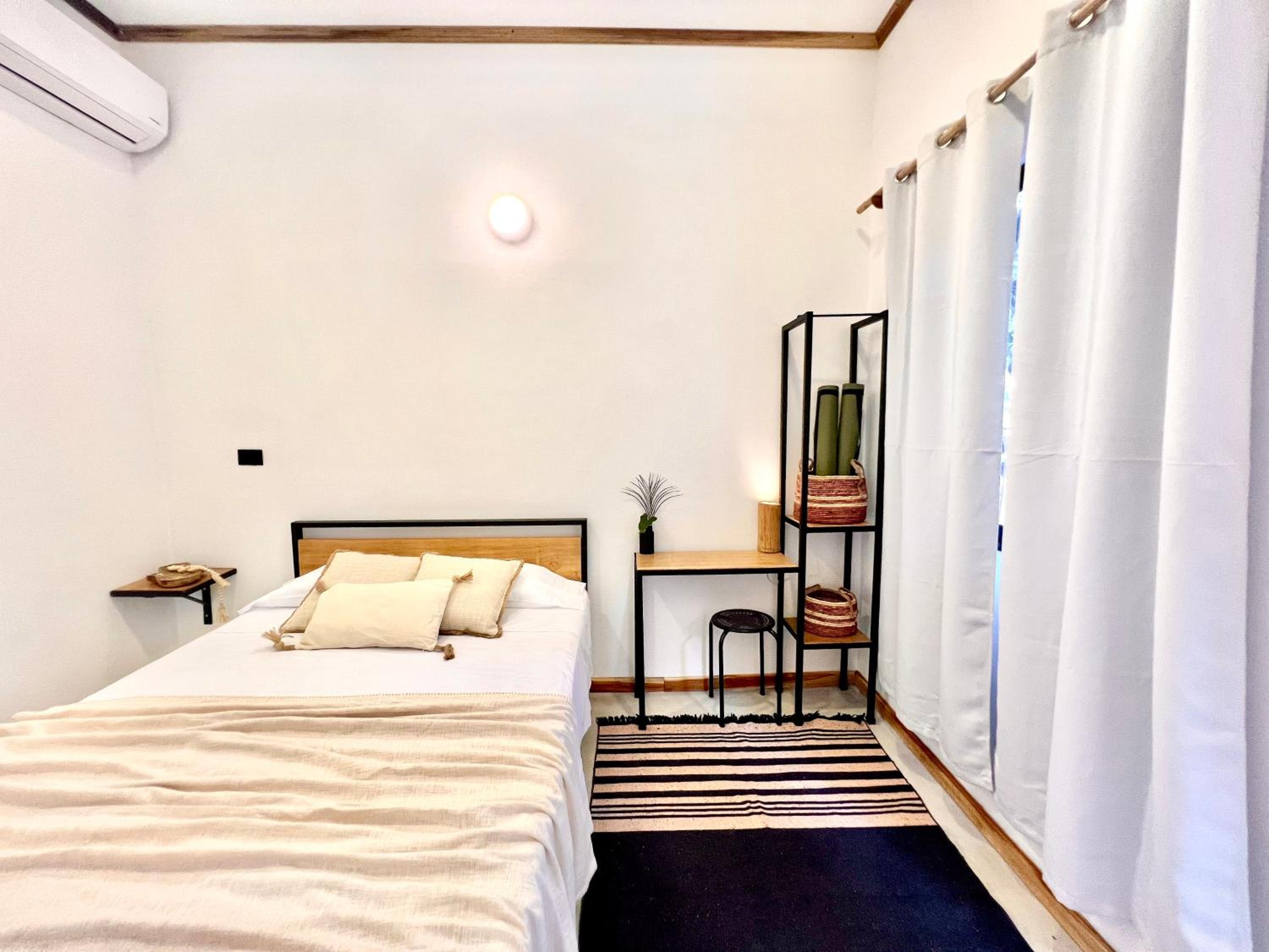 Double Room with Private Bathroom photo 2