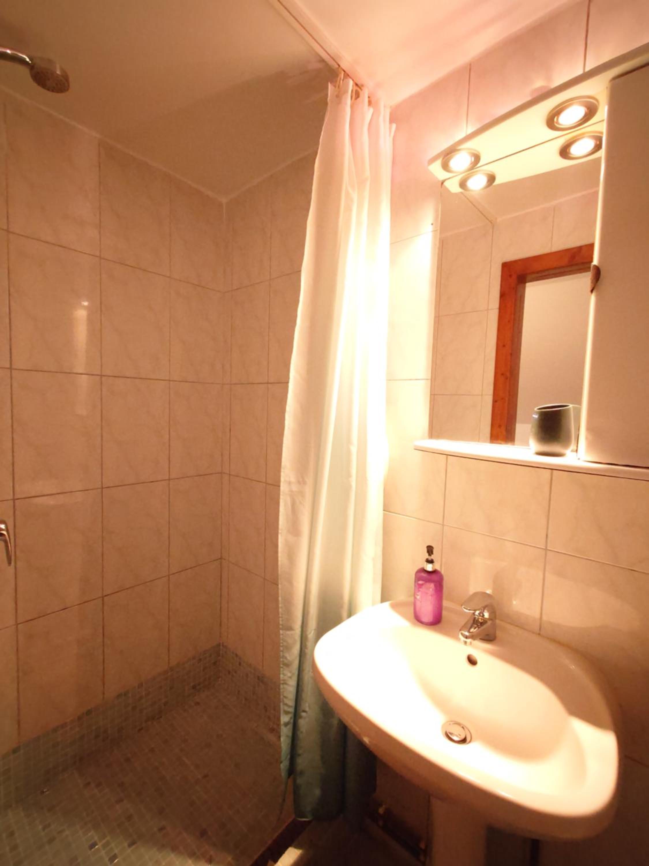 Standard Twin Room photo 3