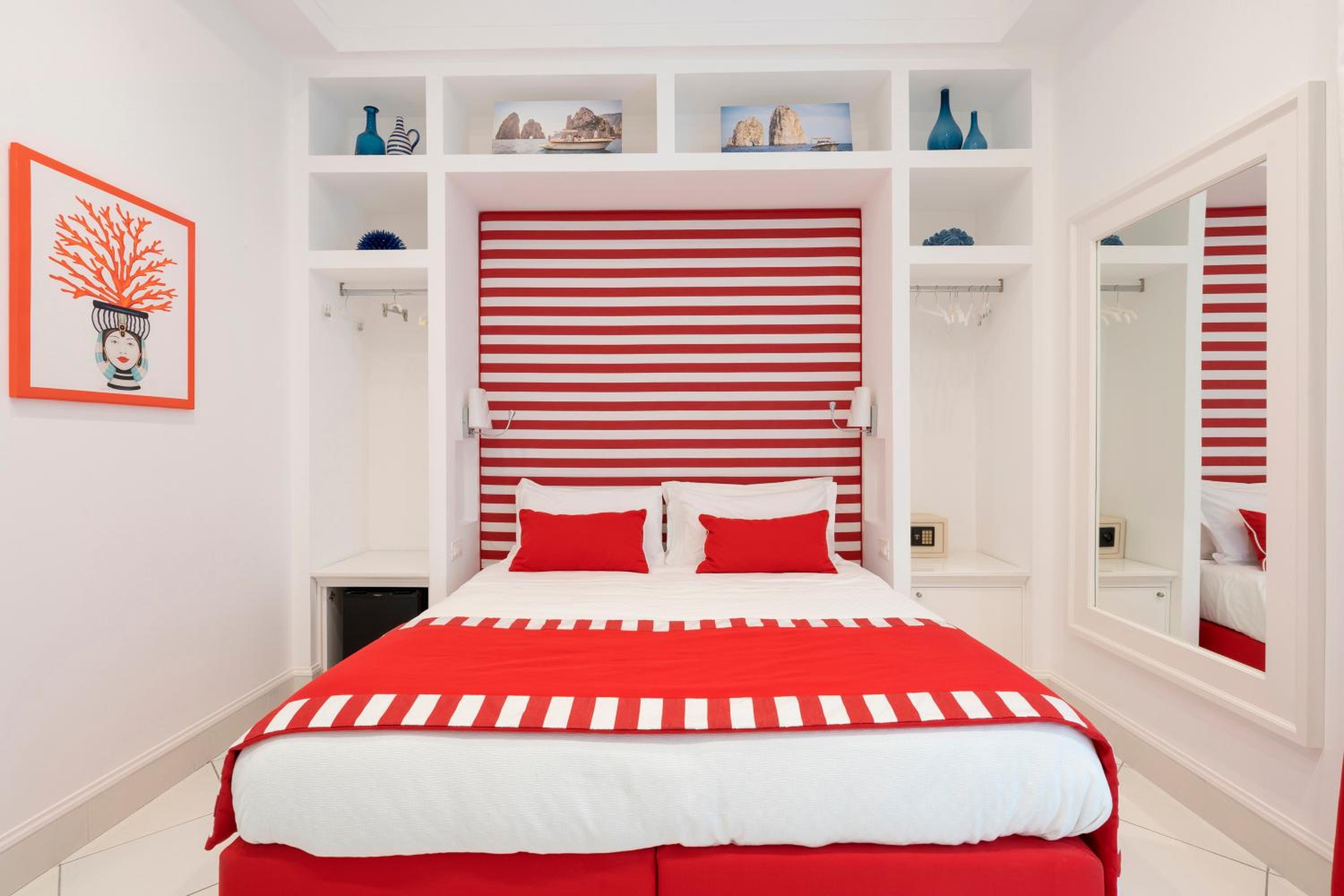 Double or Twin Room with Balcony - Photo 7