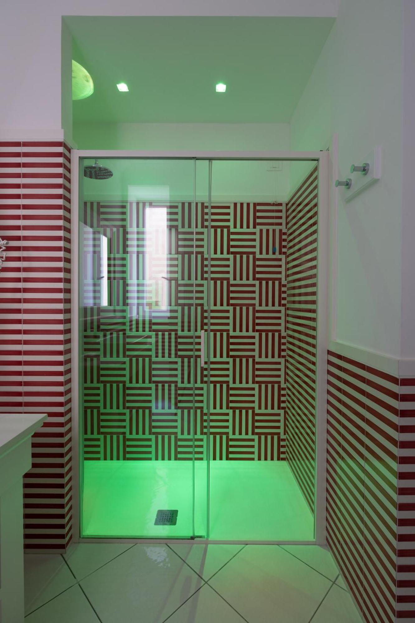 Double or Twin Room with Balcony - Photo 2
