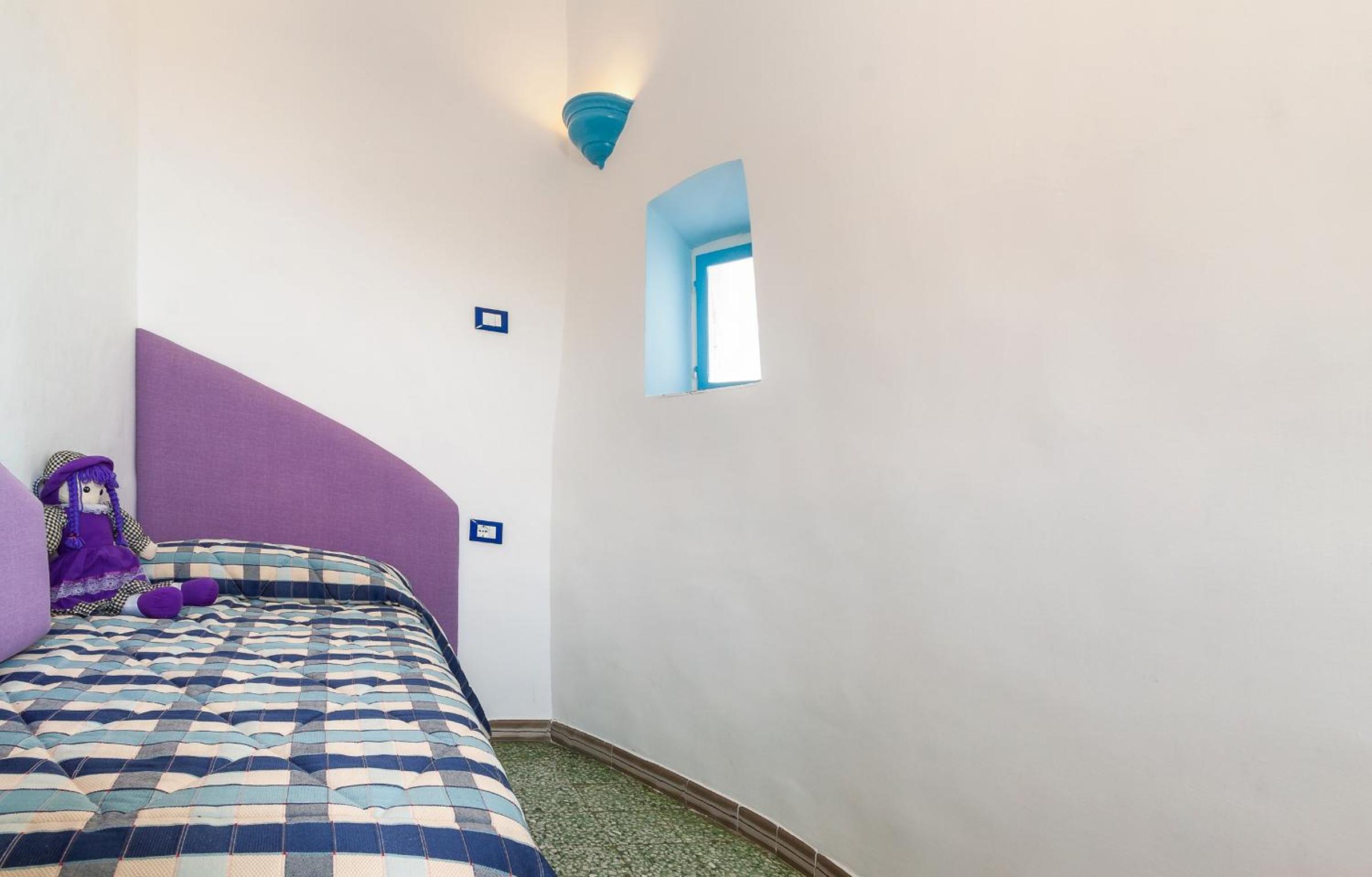 Two-Bedroom Apartment - Photo 6