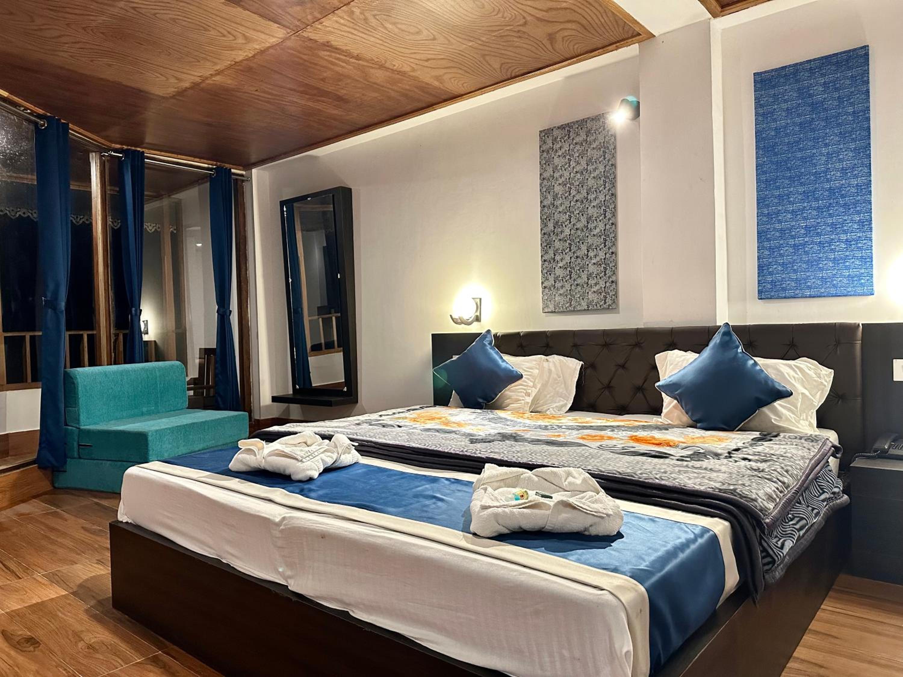 Executive Suite photo 3