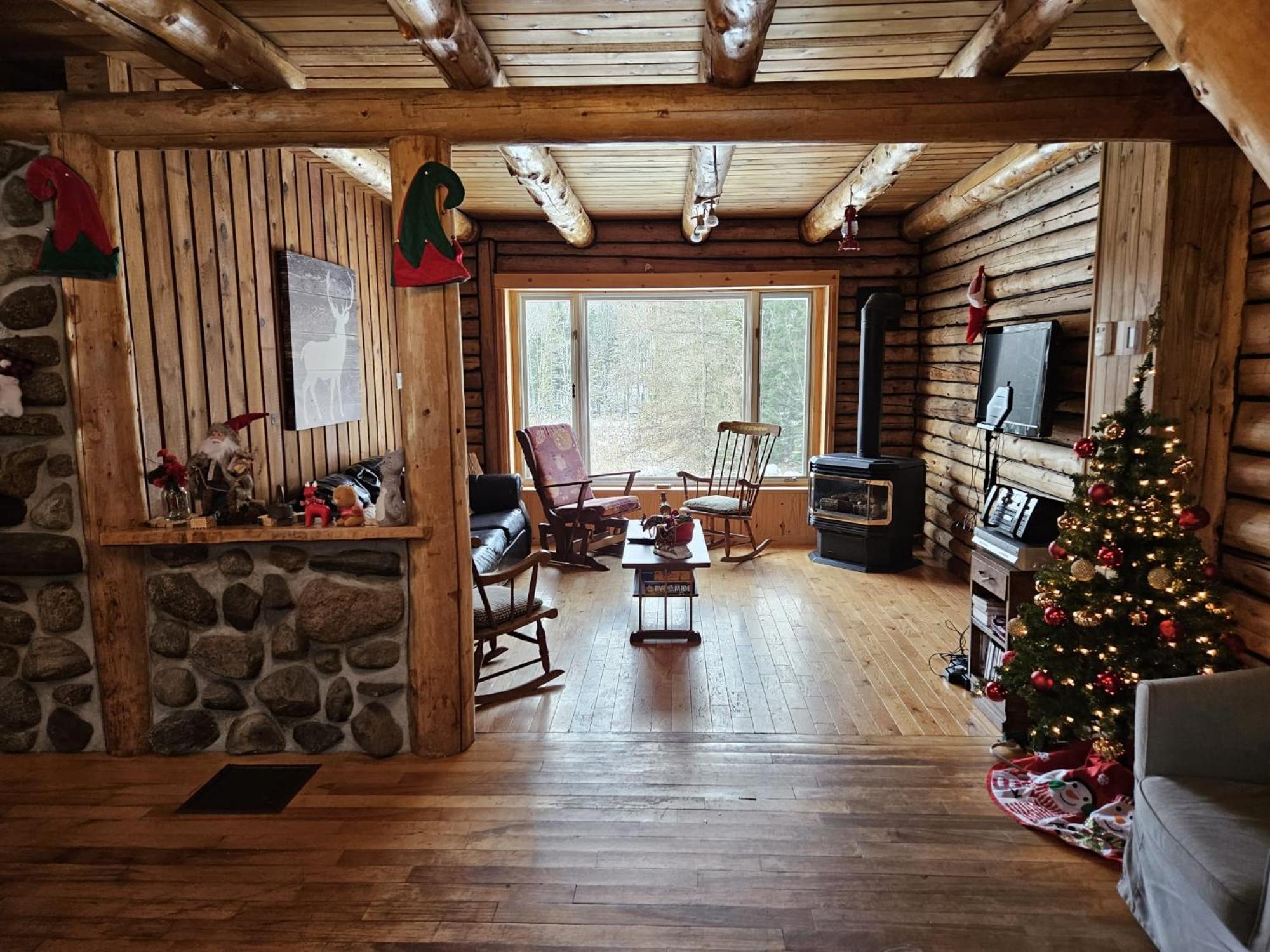 Two-Bedroom House photo 2
