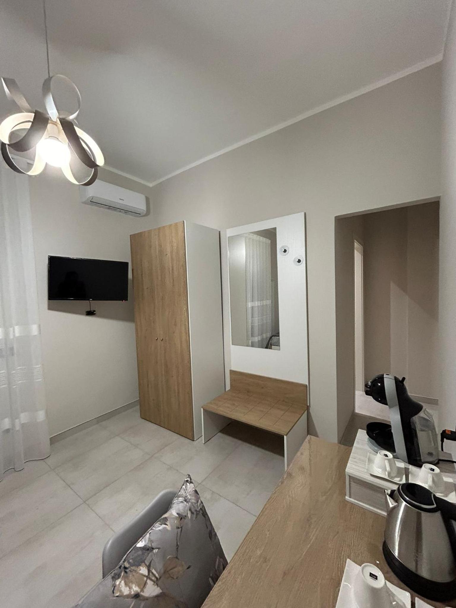 Deluxe Double Room with Balcony photo 1