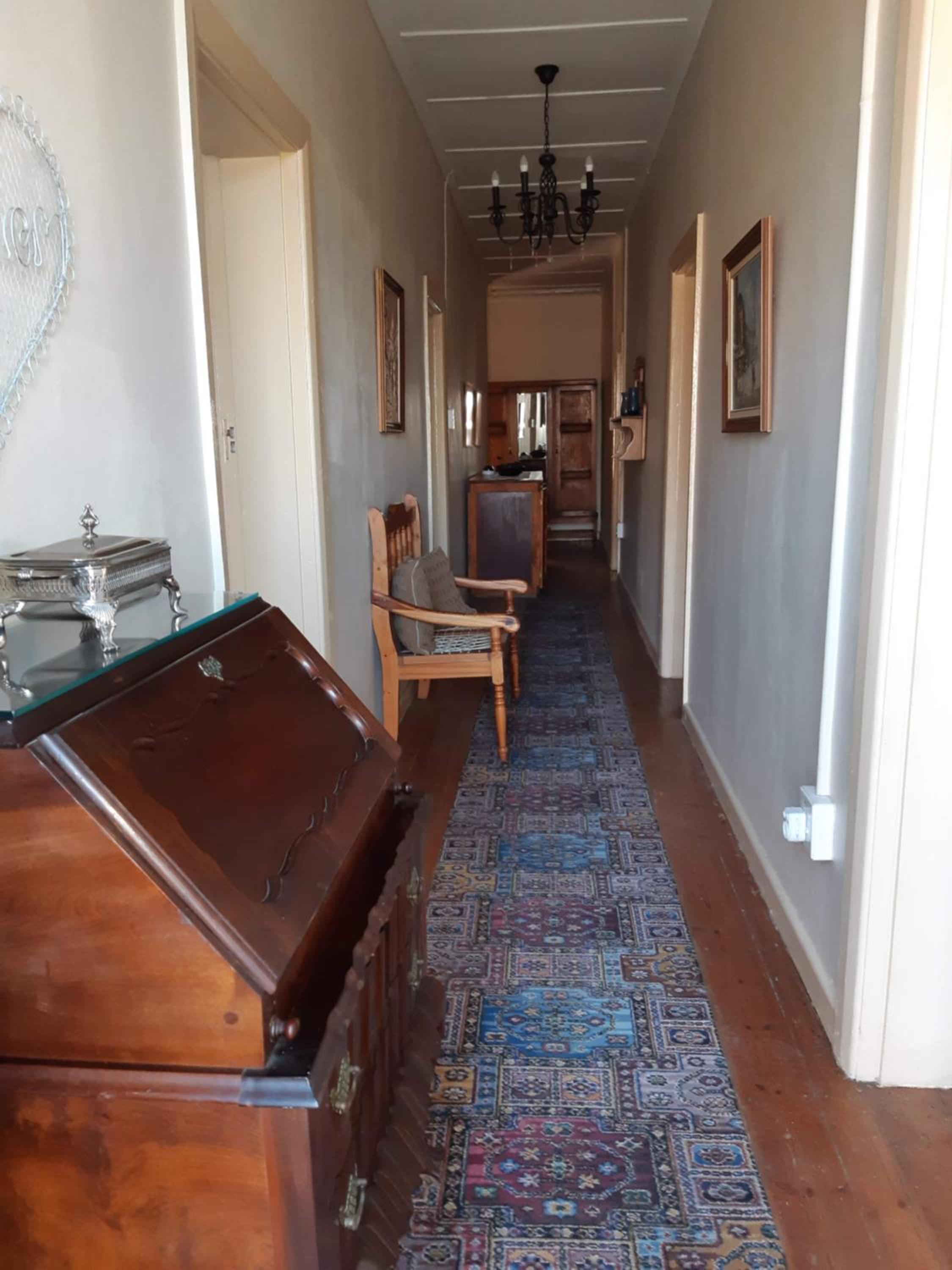 Budget Double Room photo 3