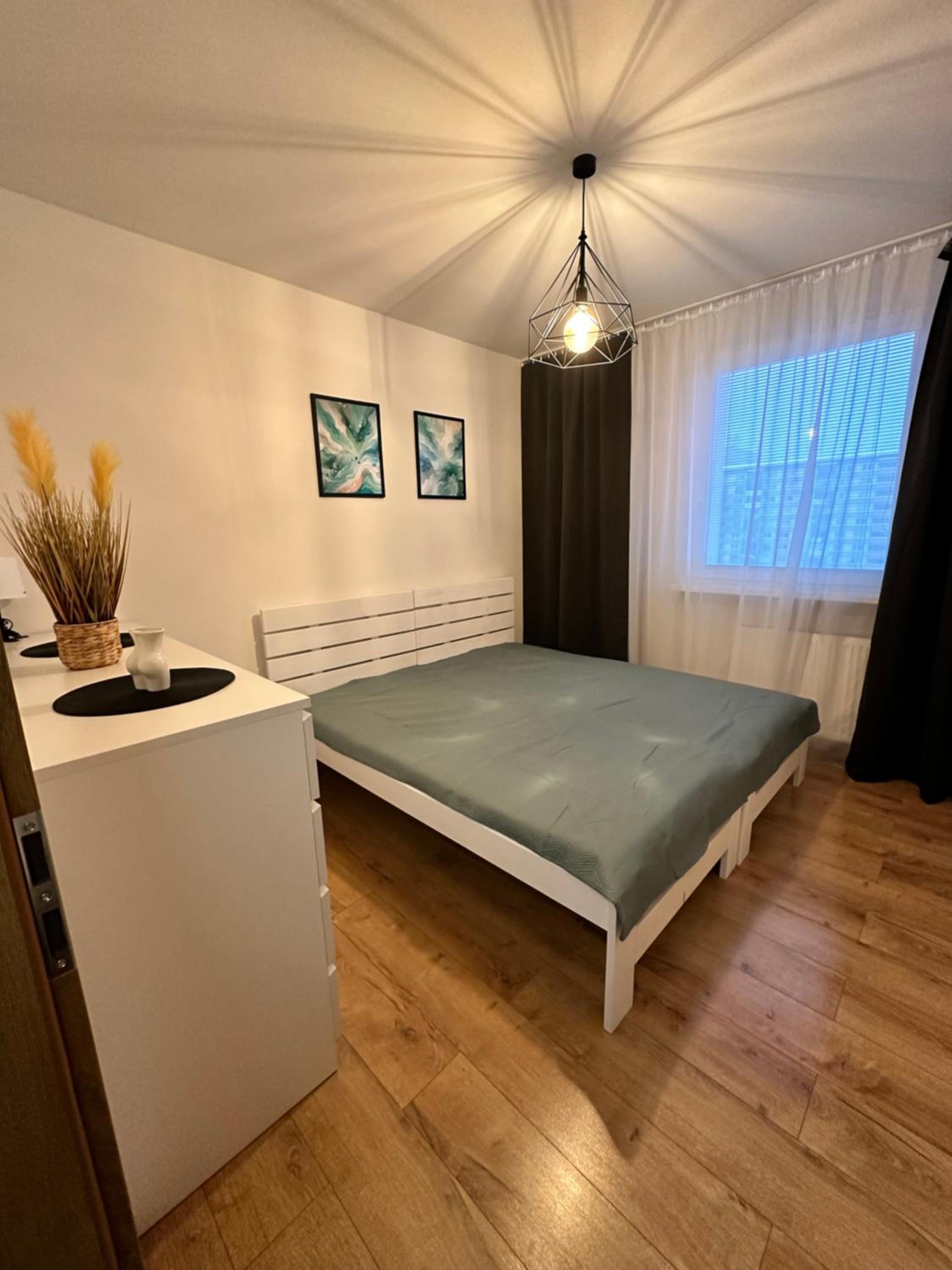 Three-Bedroom Apartment photo 2