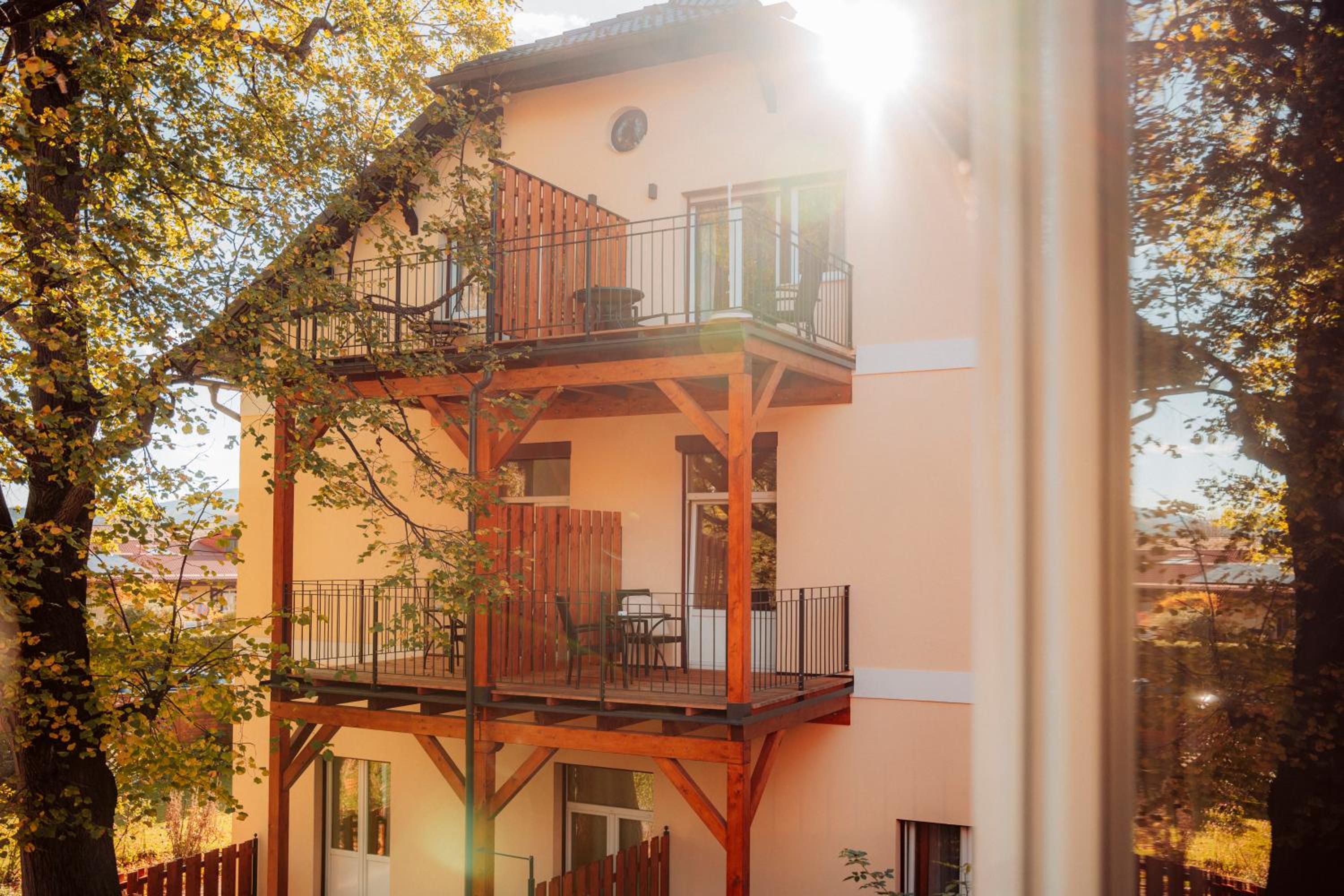 Double Room with Balcony or Terrace - Photo 2