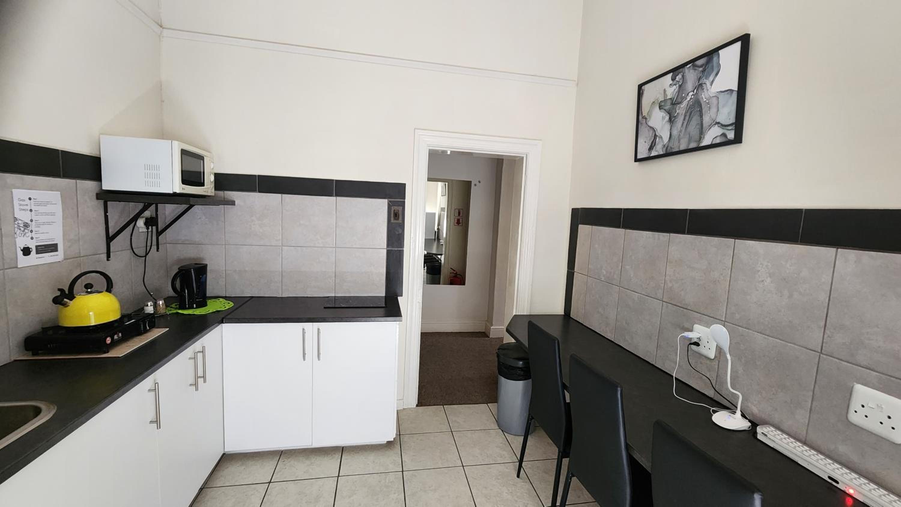 Apartment - Photo 11