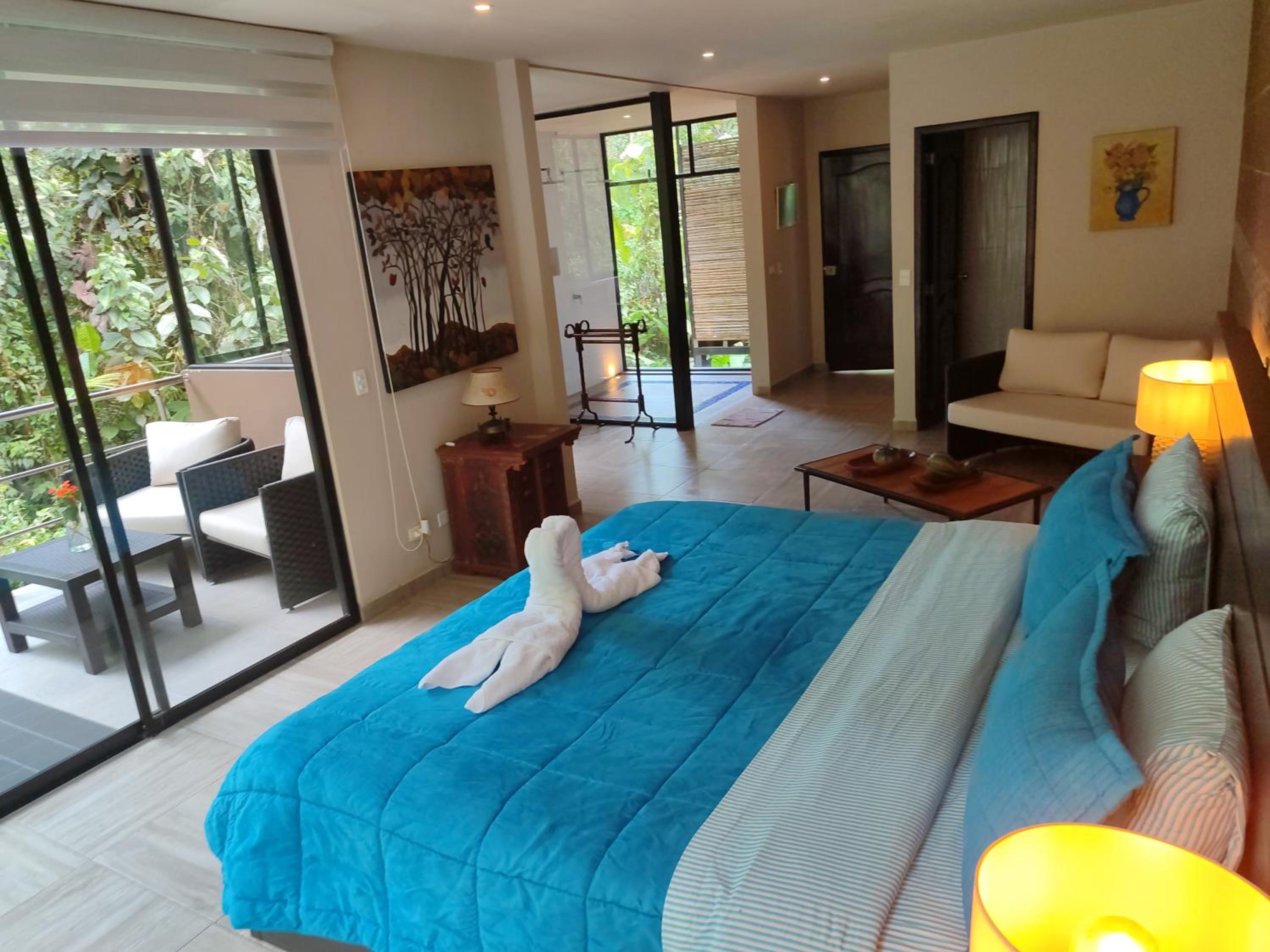 King Suite with Spa Bath photo 2