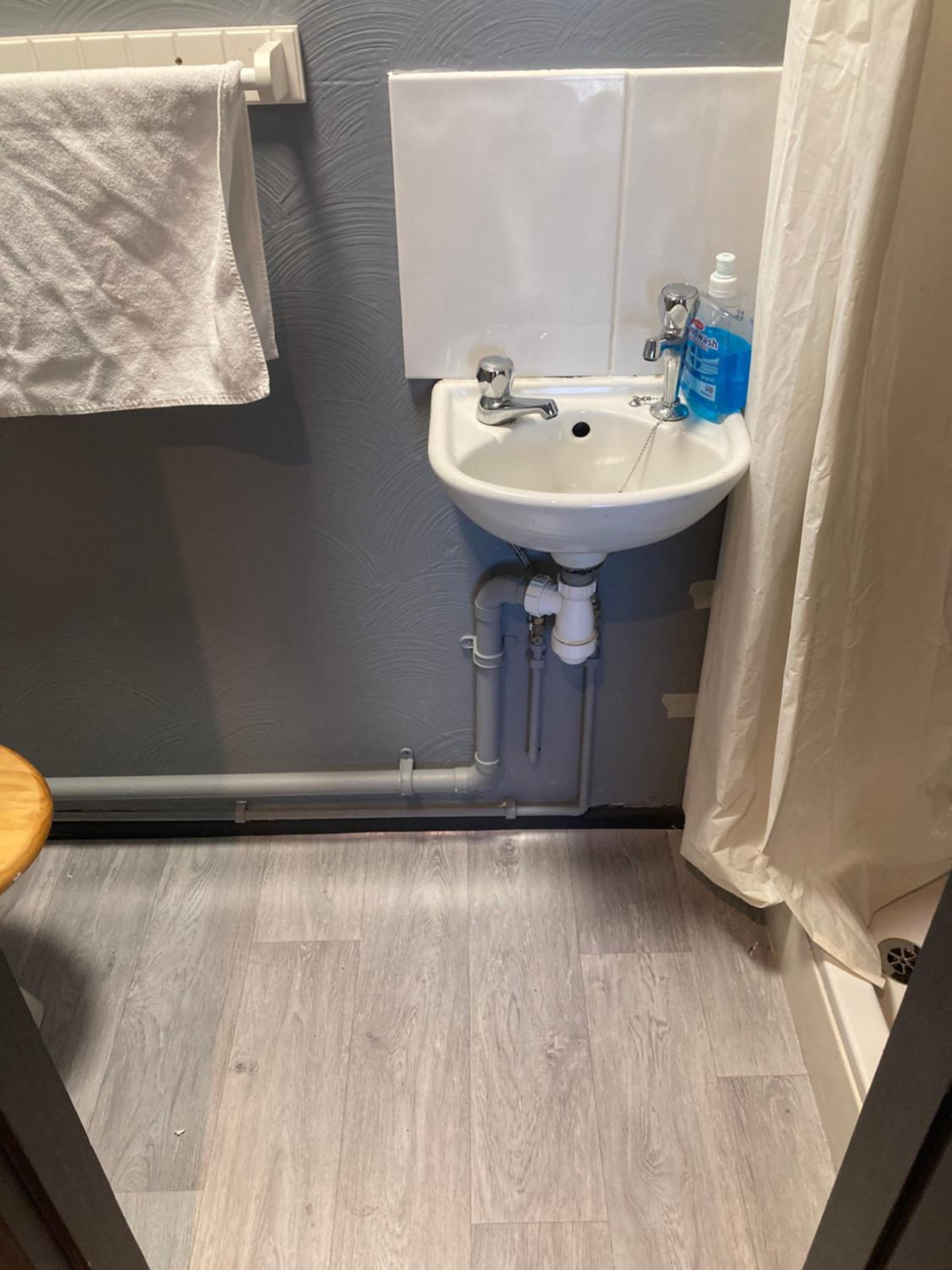 Double Room - Photo 9