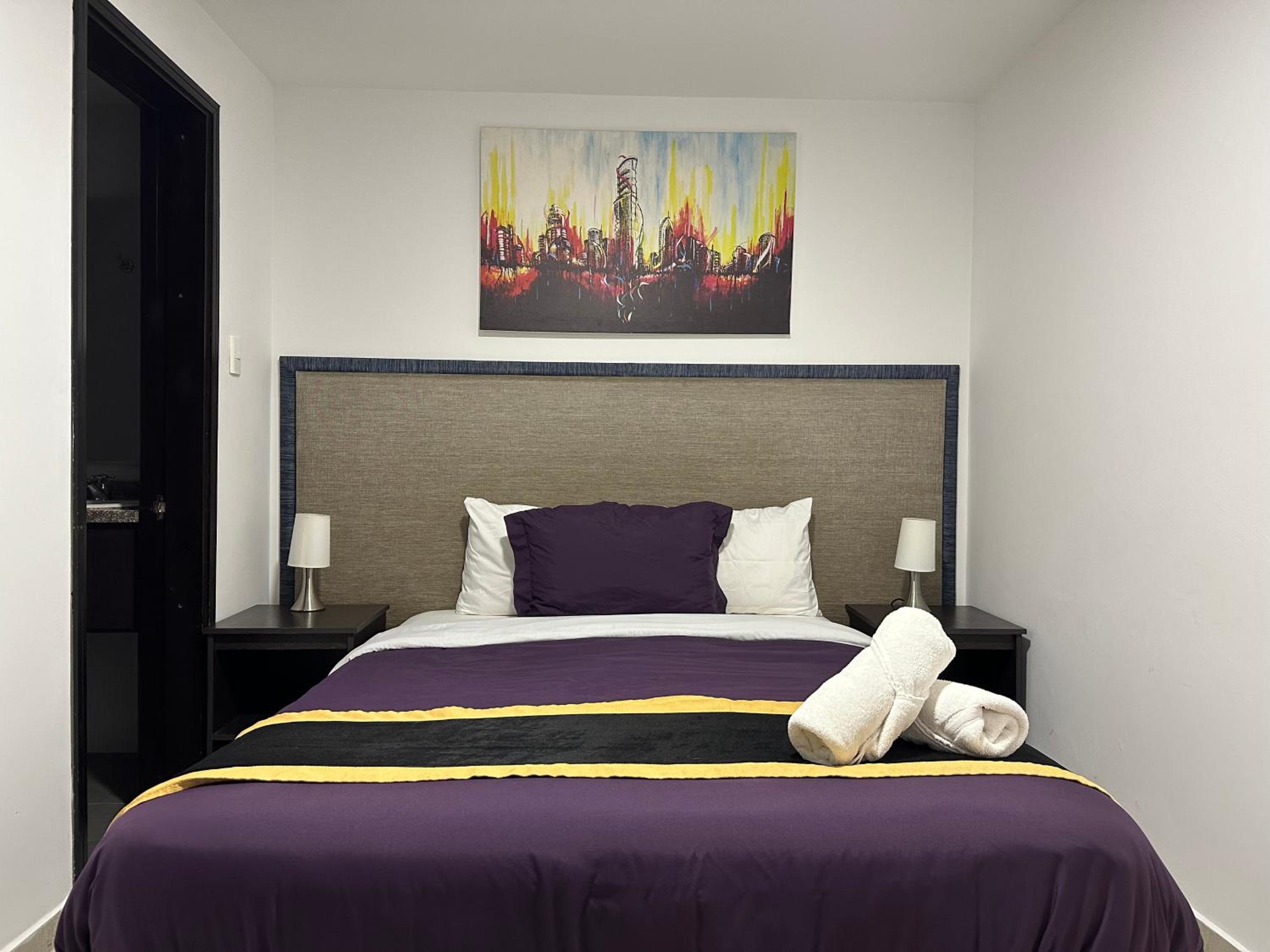 Budget Double Room photo 3