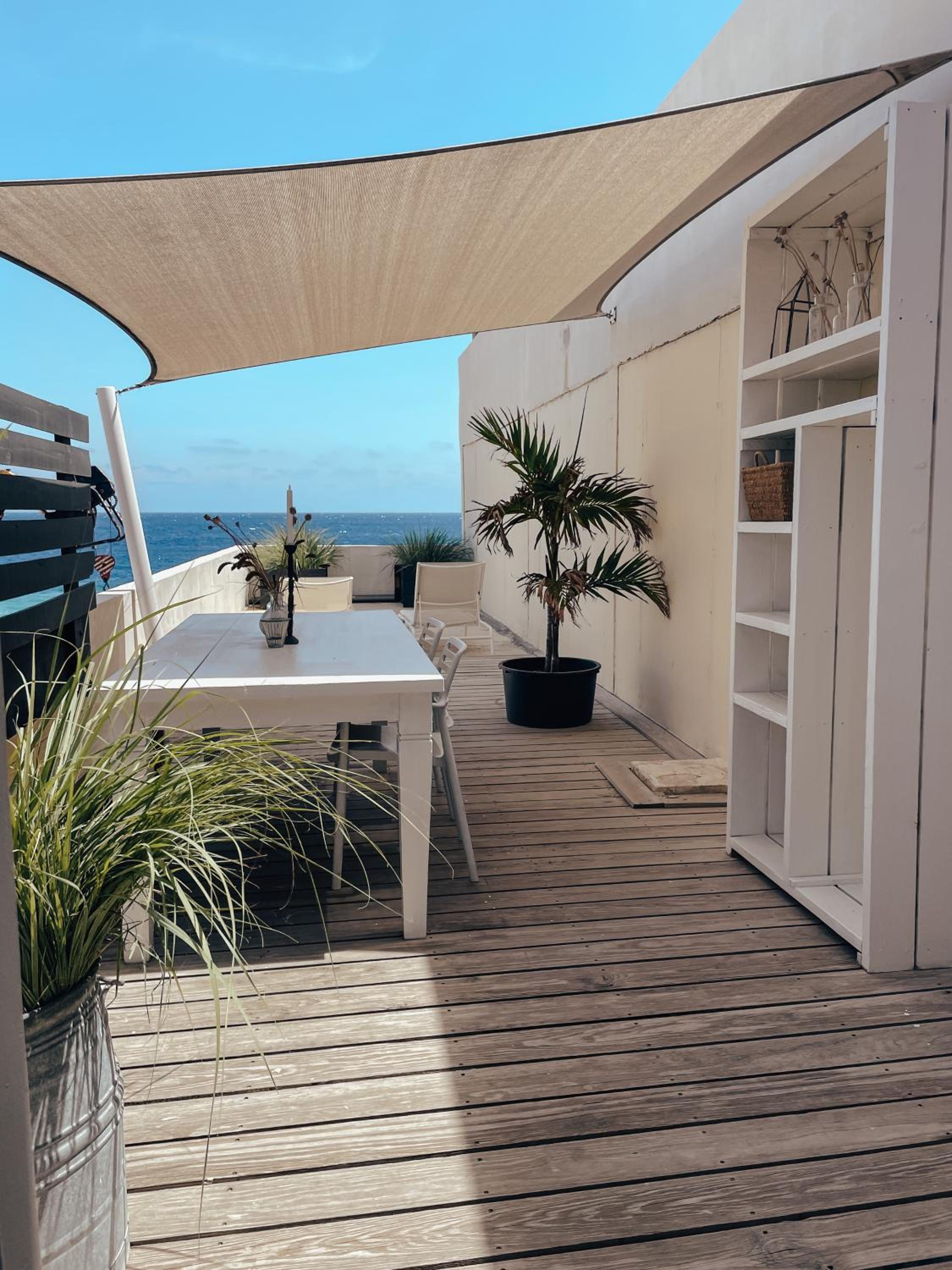 Deluxe Ocean View photo 3