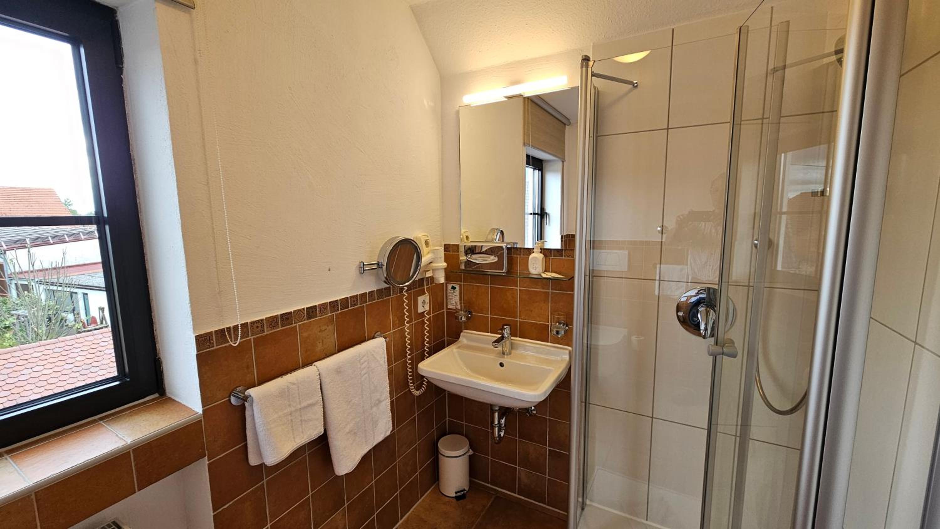 Double Room - Photo 2