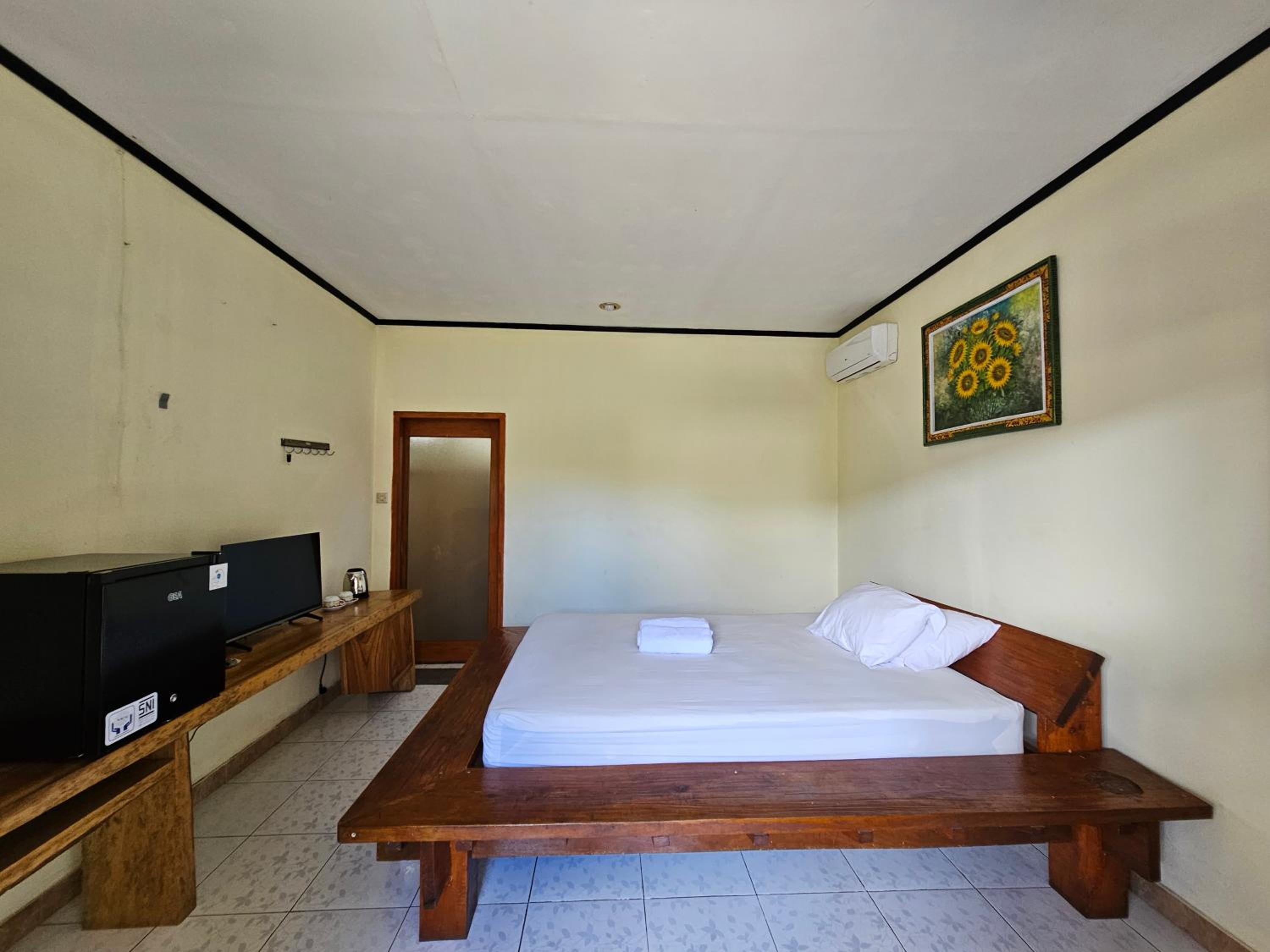 Double Room with Private Bathroom photo 1