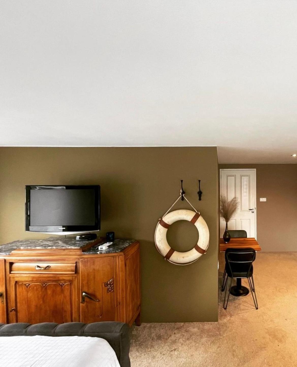 King Room with Lake View