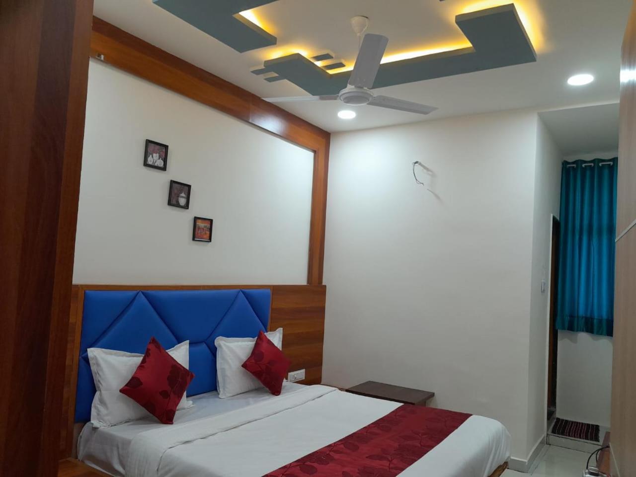 Double Room With Private Bathroom photo 2