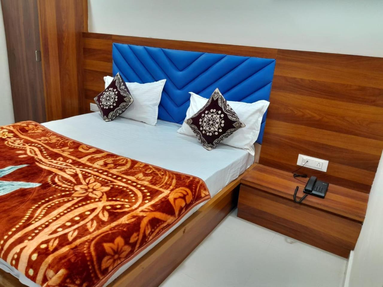 Double Room With Private Bathroom photo 3