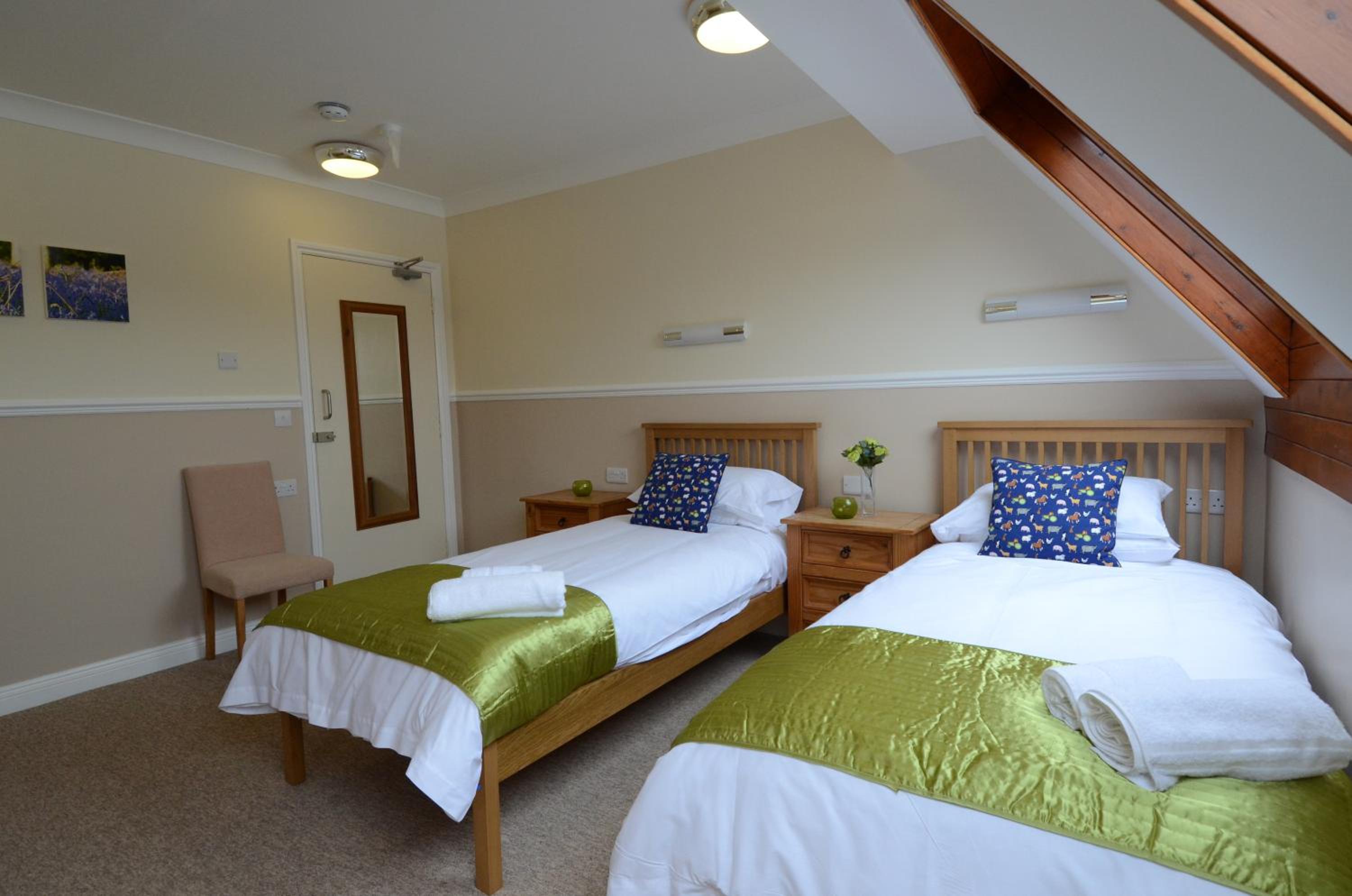 Standard Twin Room