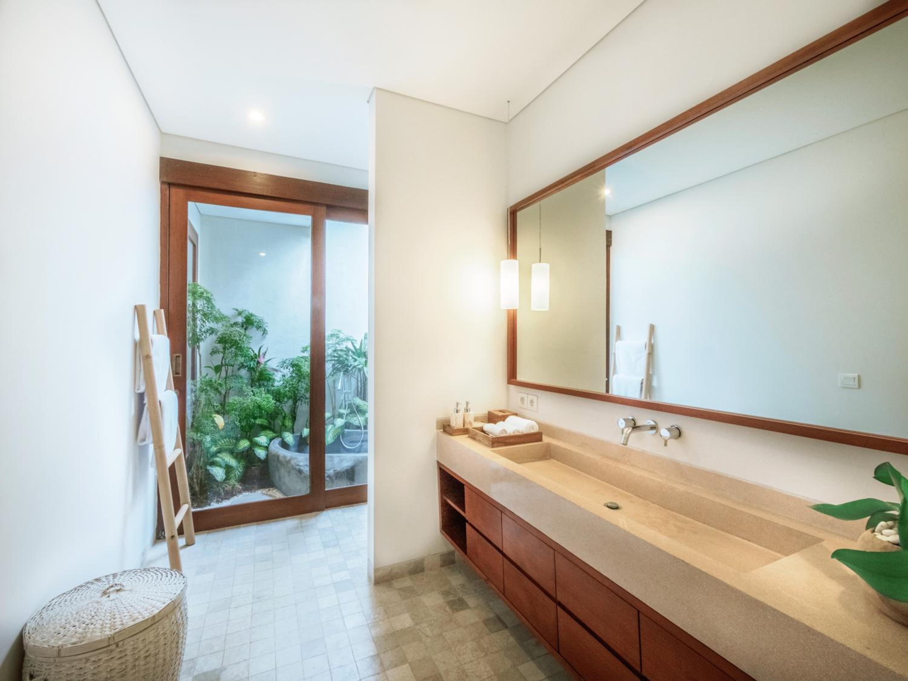 Three-Bedroom Private Pool Villa Alamanda - Photo 3