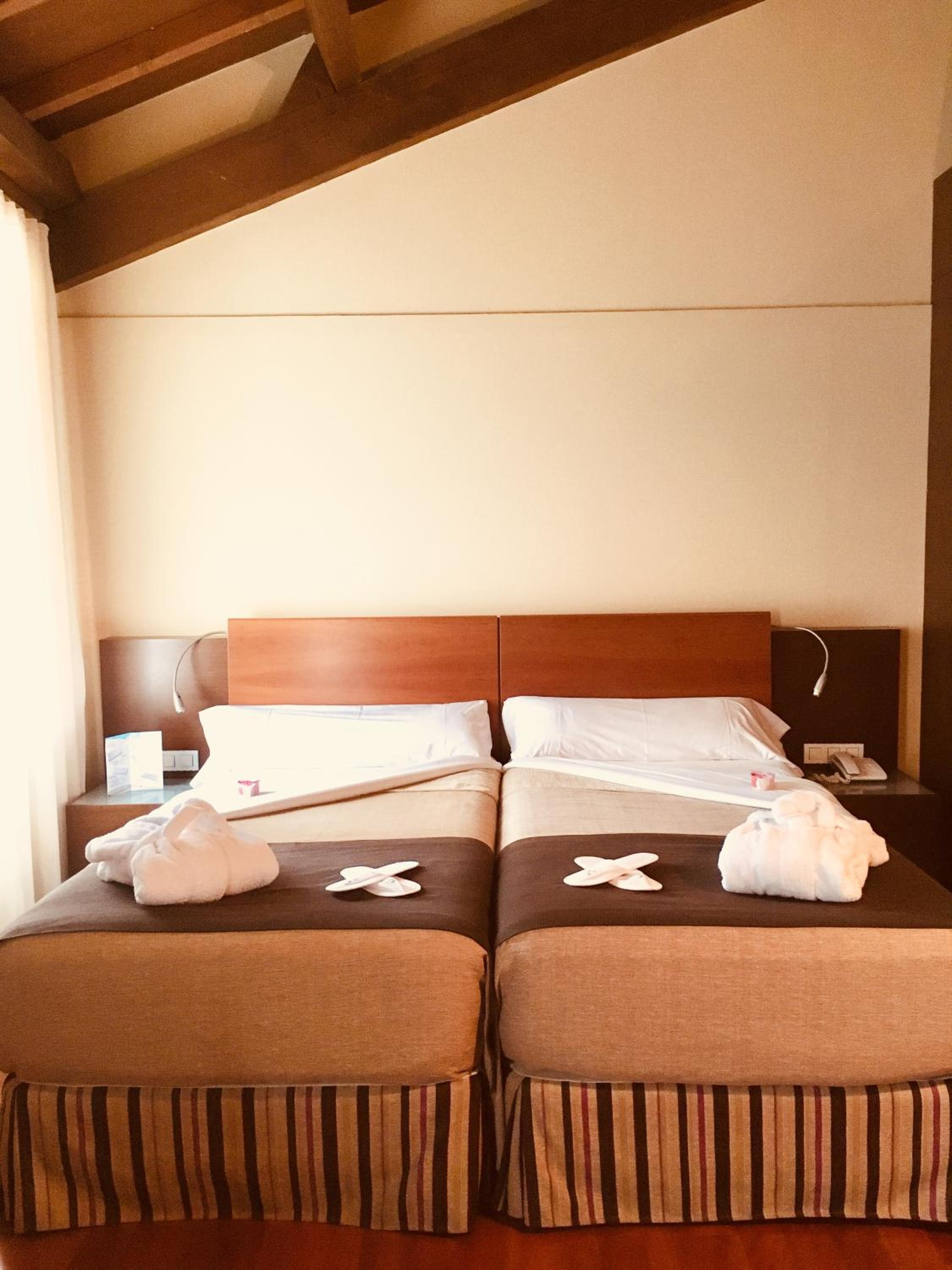 Superior Twin Room photo 2