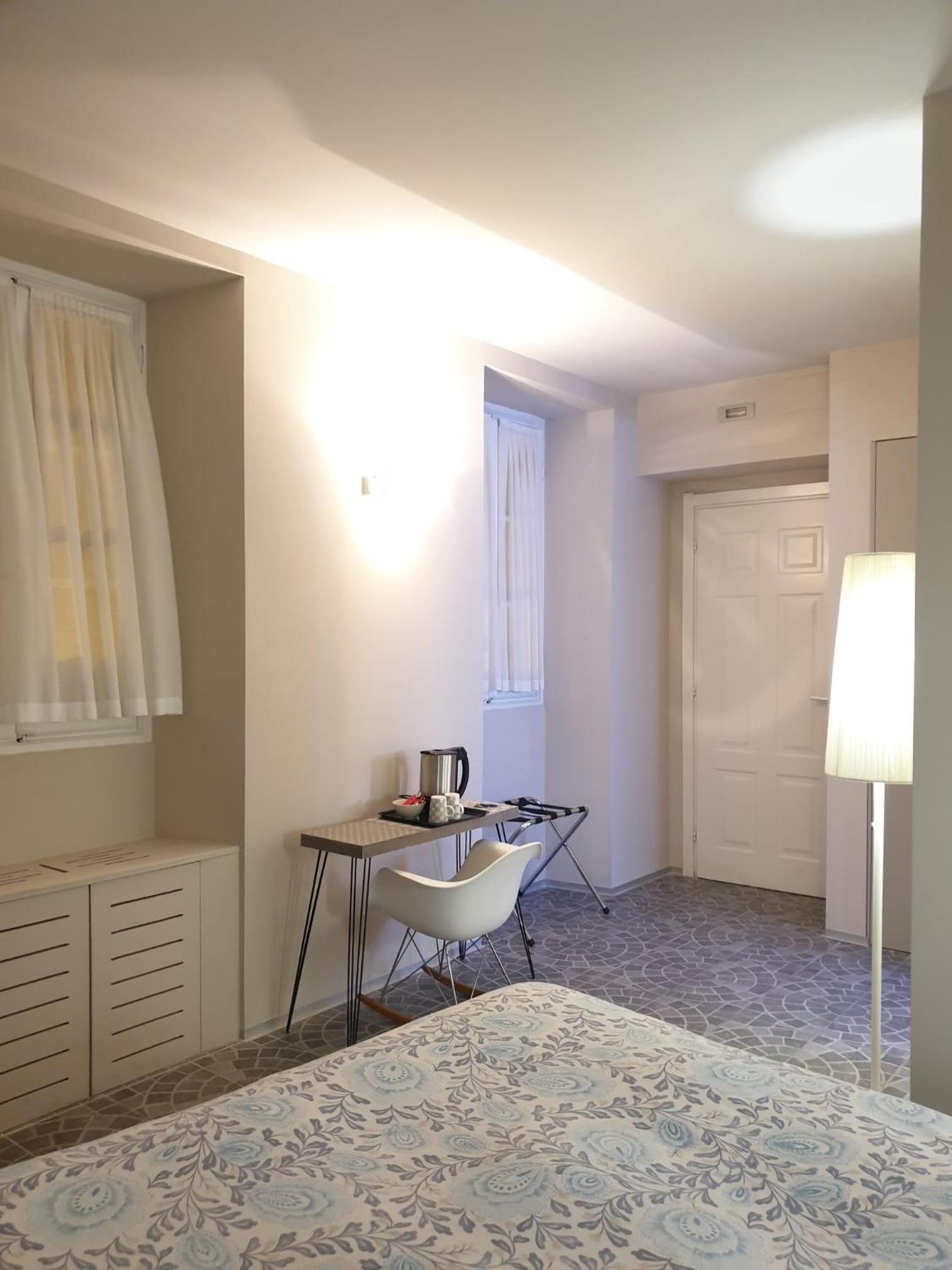 Superior Double Room - Photo 12