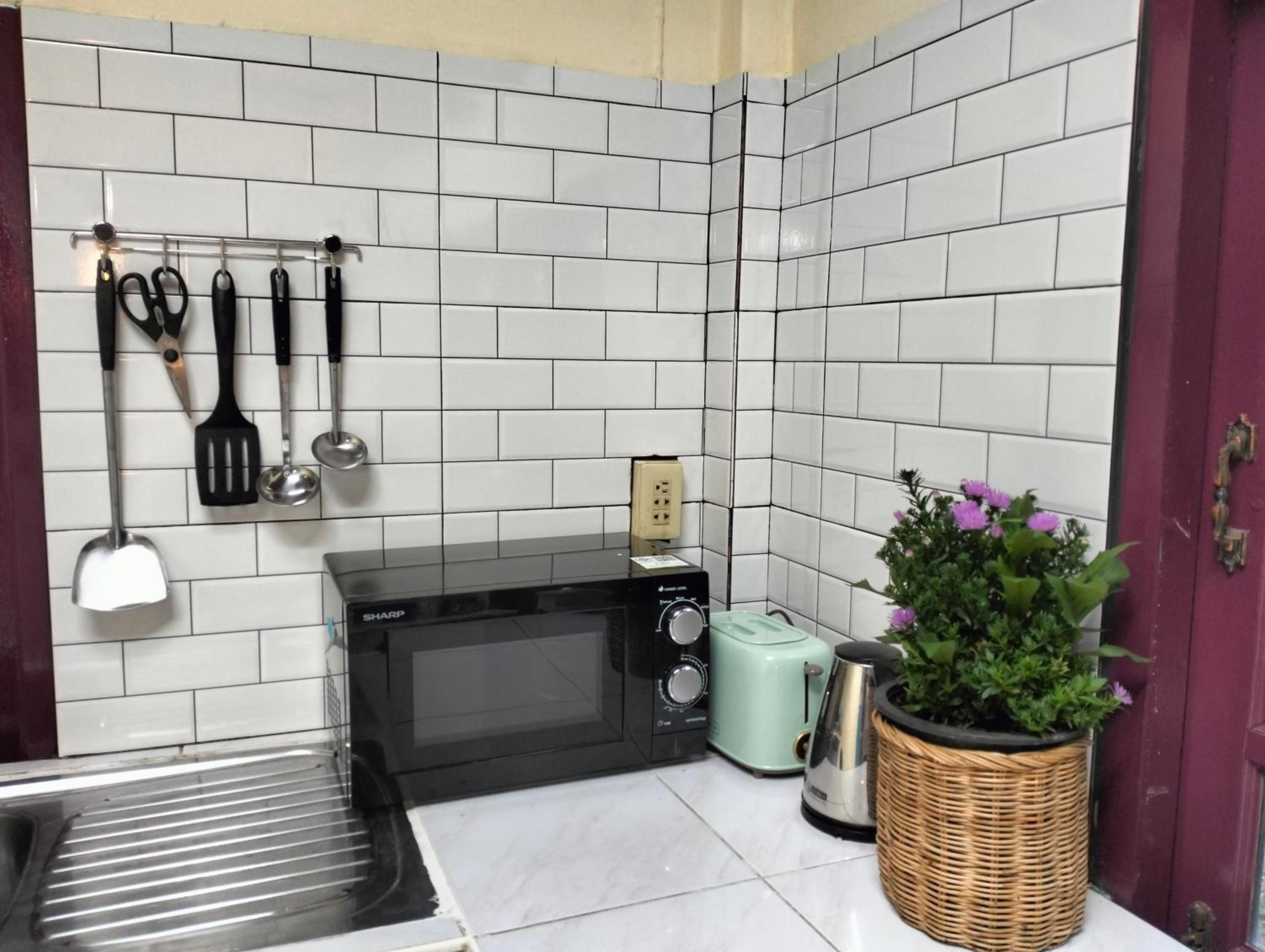 Two-Bedroom House - Photo 20