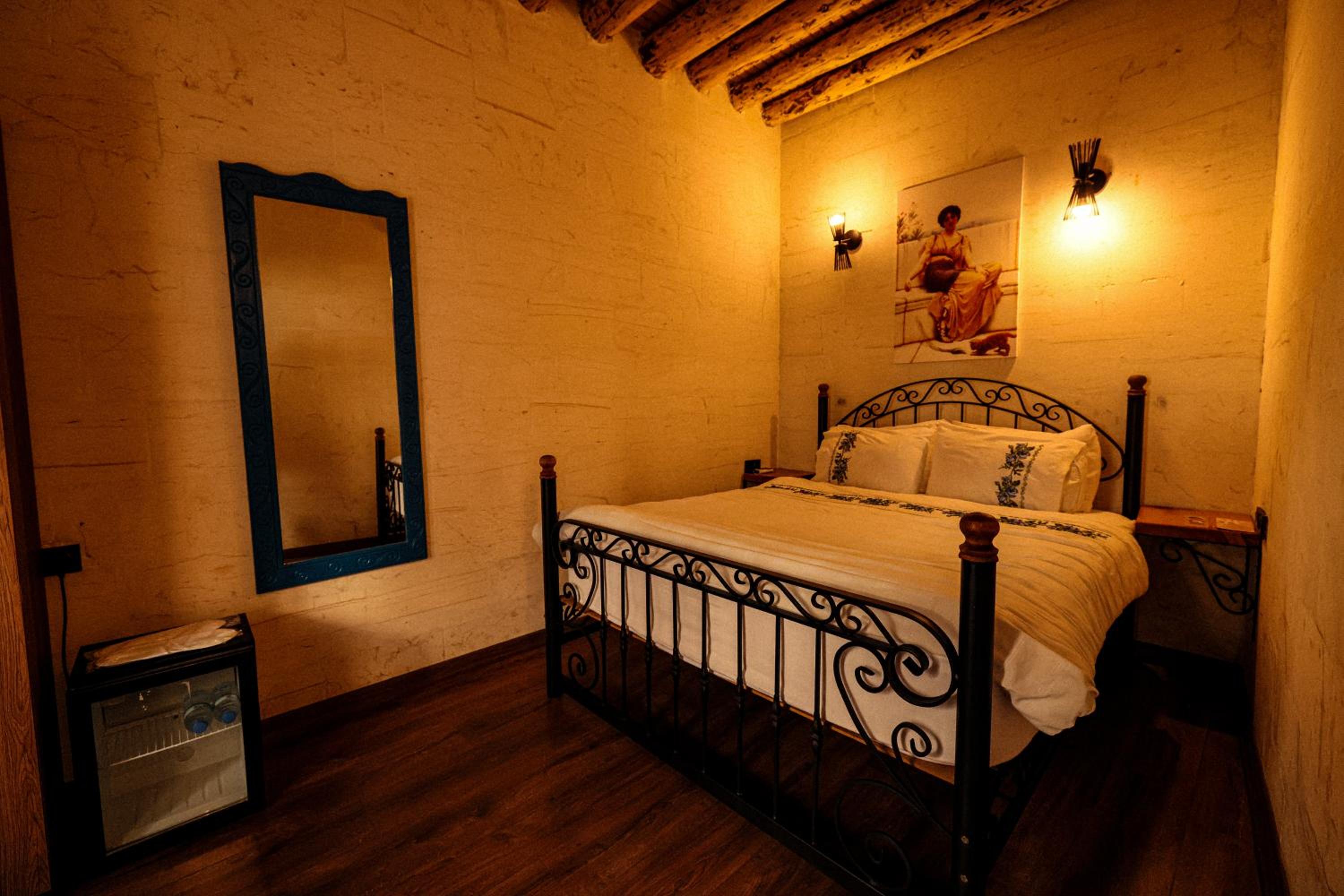 Double Room with Garden View - Photo 30