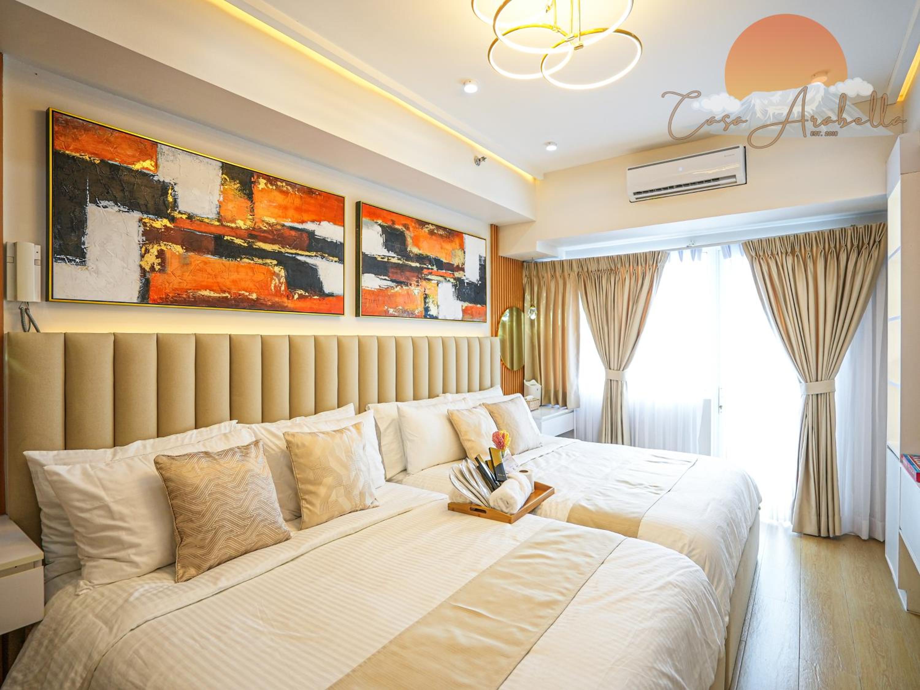 Suite with Lake View